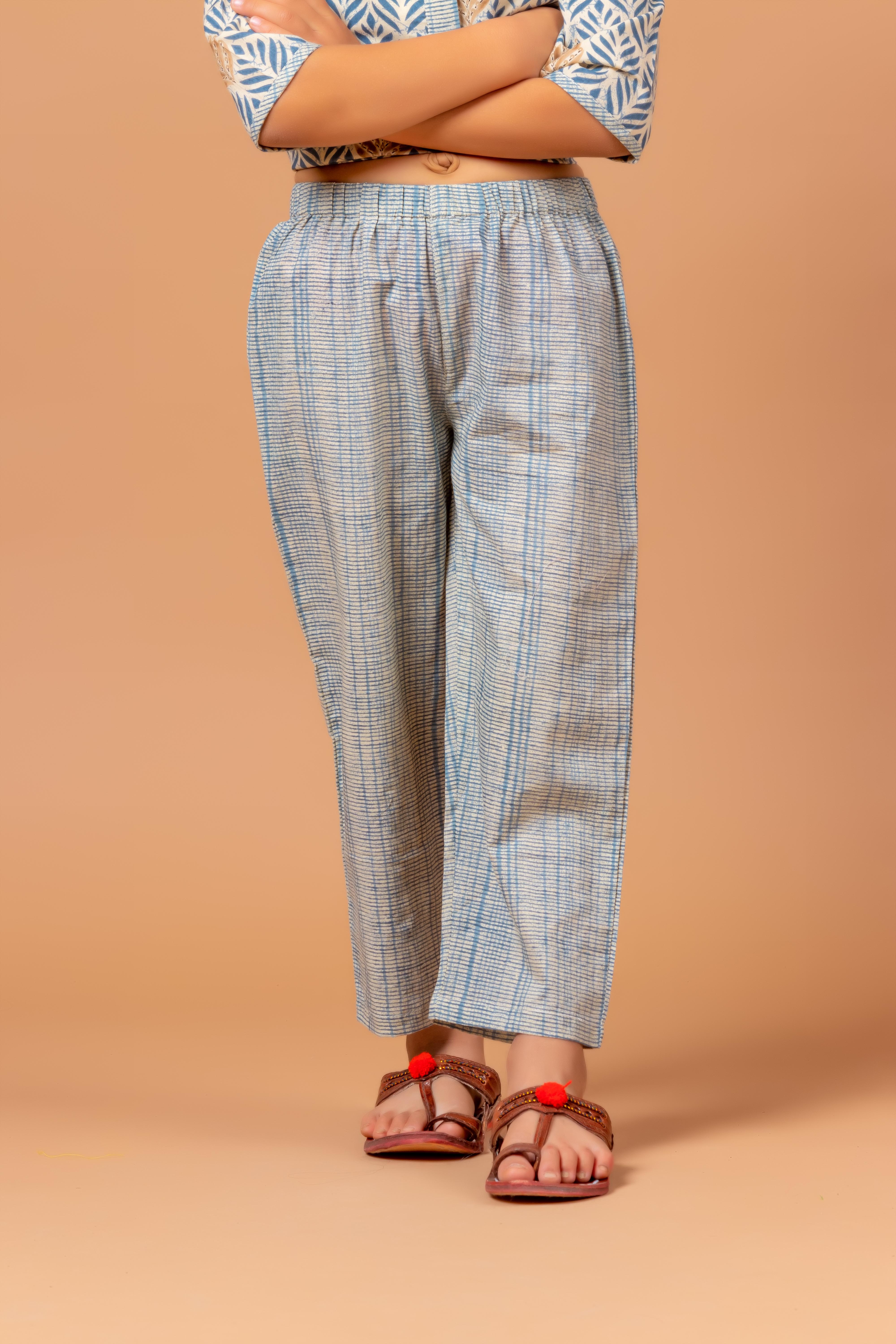 Girls Printed Kurta Set Leaf Blue