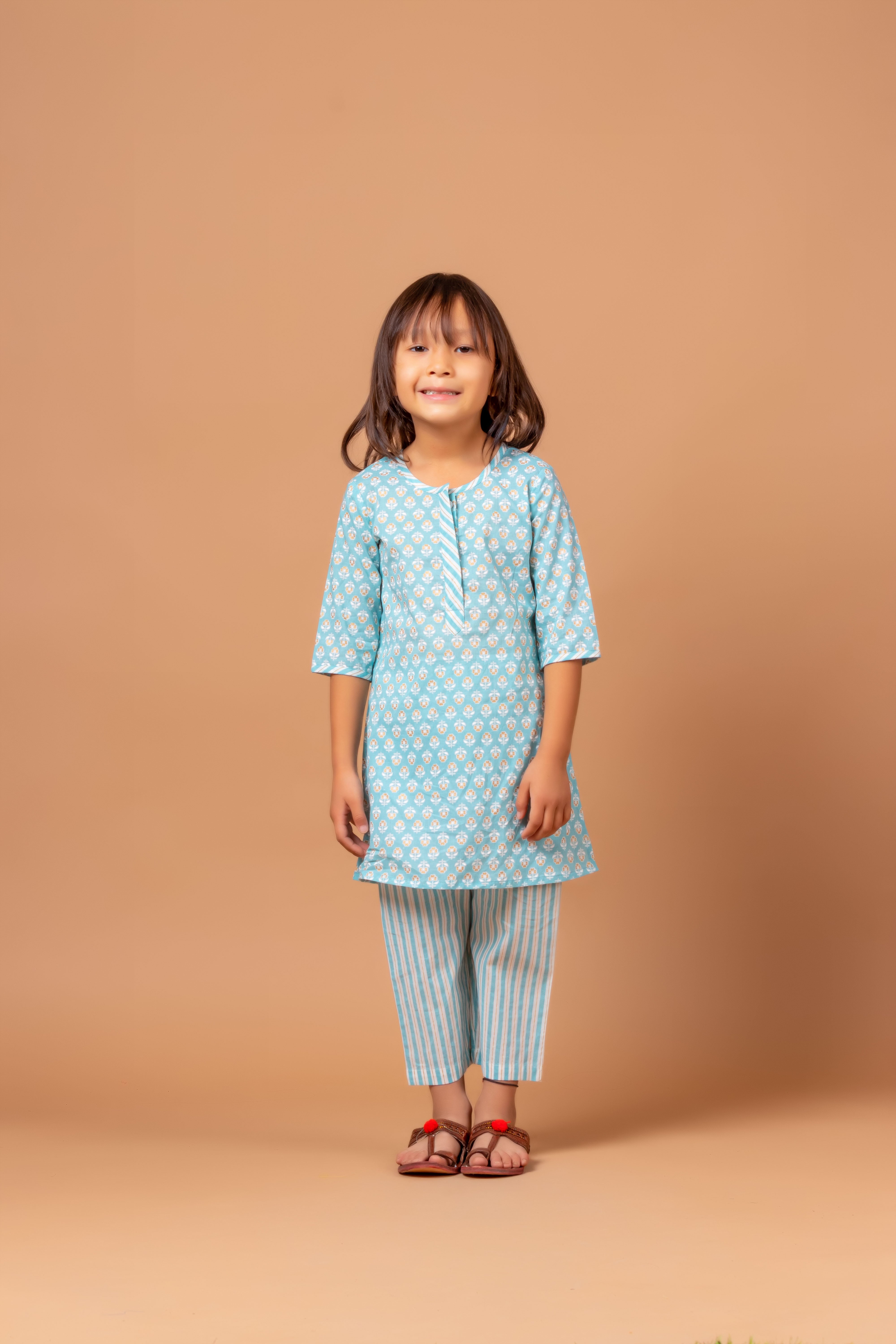 Girls Printed Kurta Set Buti Gold Blue