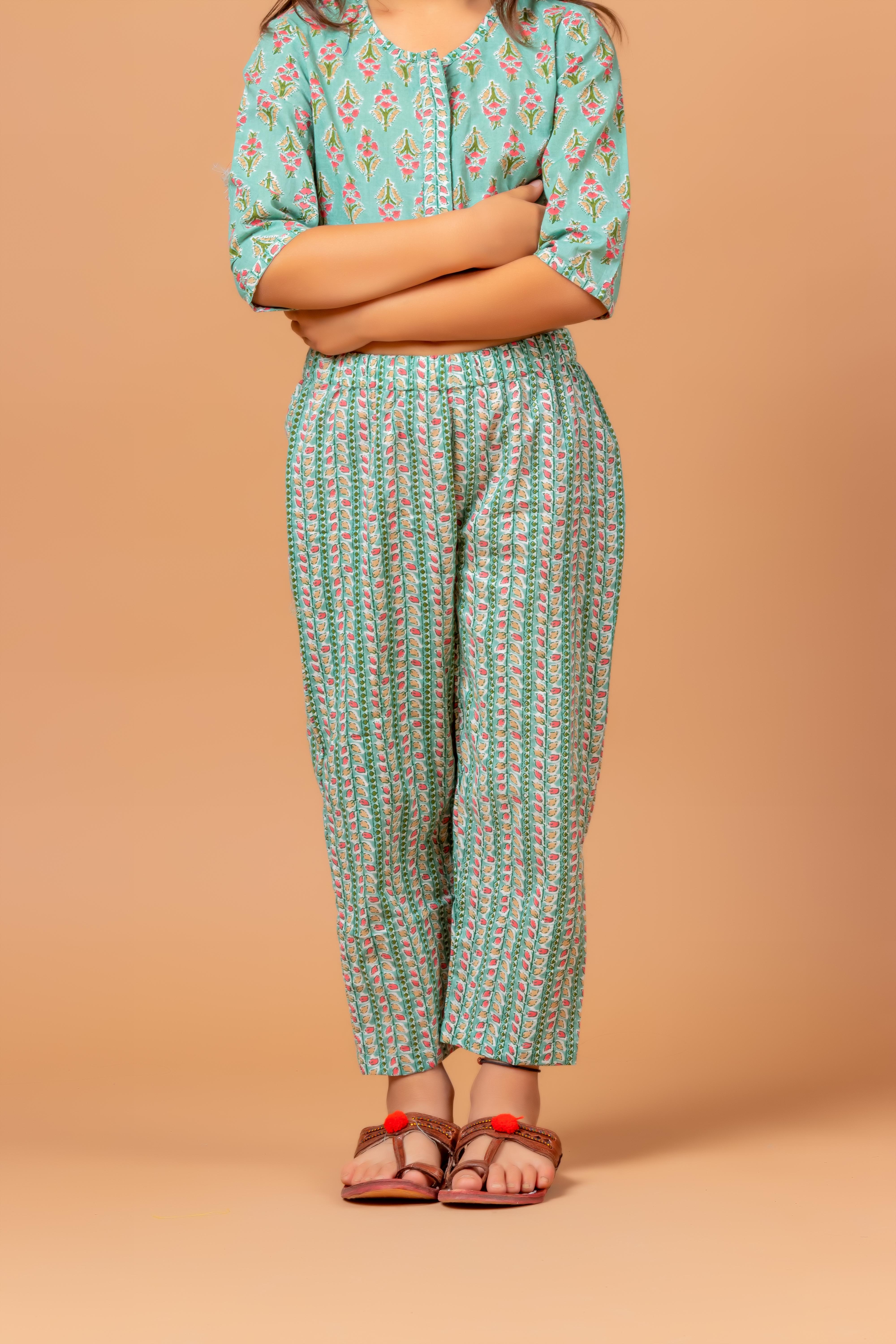 Girls Printed Kurta Set Buti Green