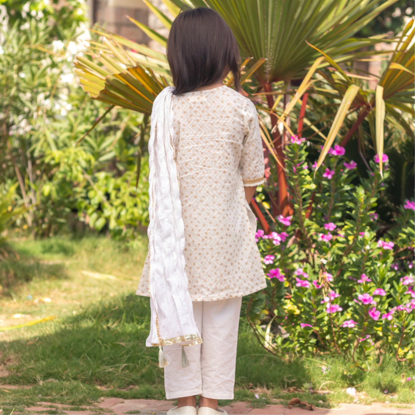 Girls Block Printed Kurta Set Bandhej White