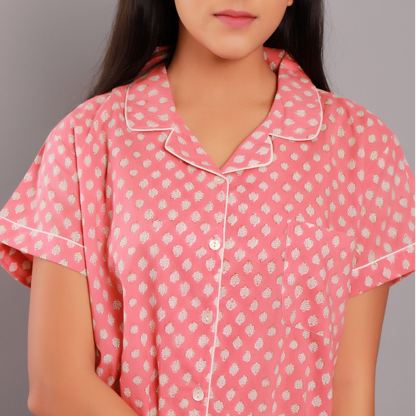 Nora Night Suit Capris Set Coral