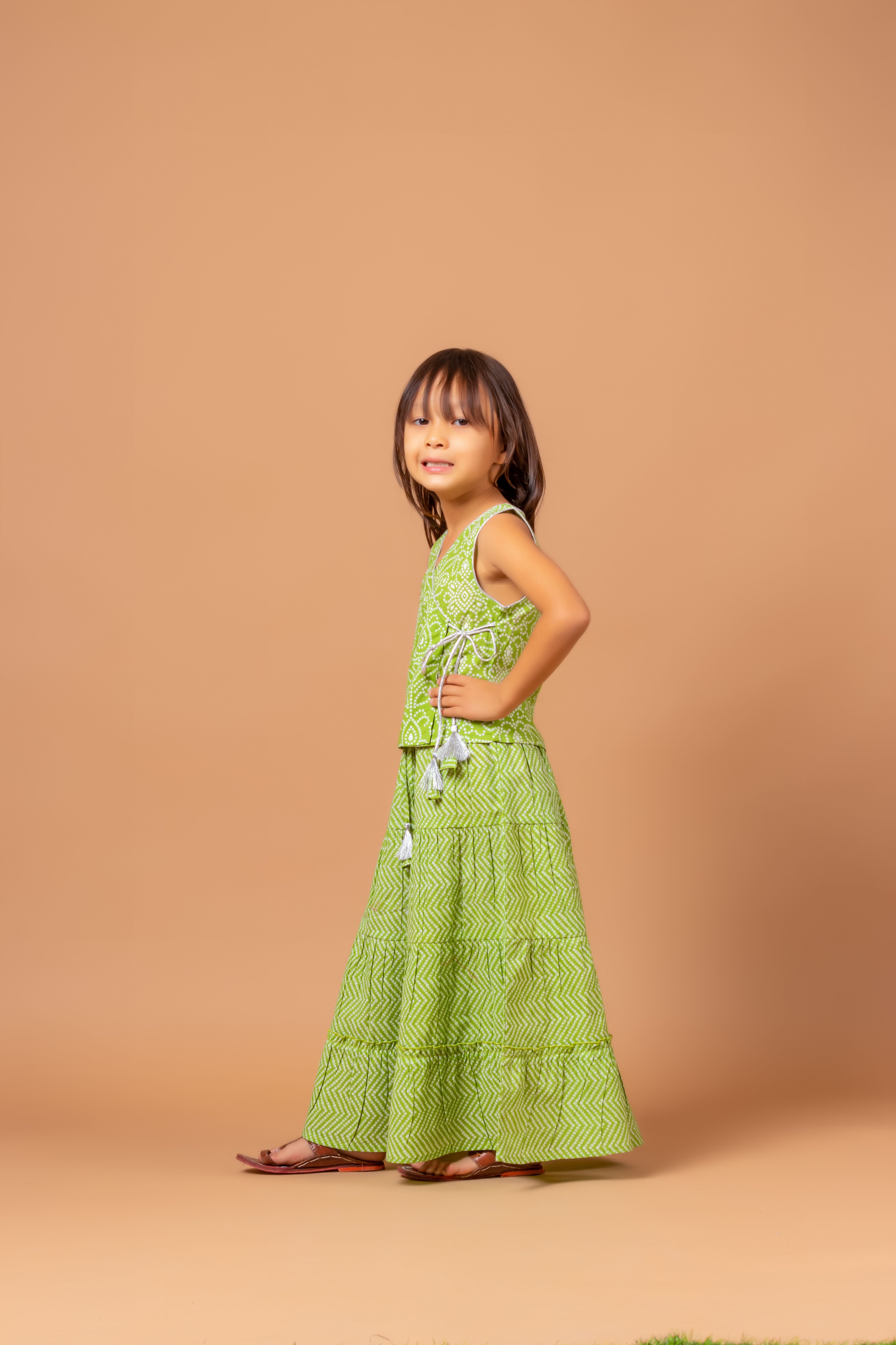 Girls lehenga choli set Isha Bandhej Green