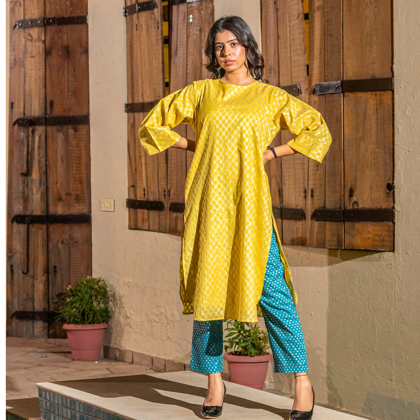 Women Jaquard Chanderi Kurta pants set Yellow- Blue