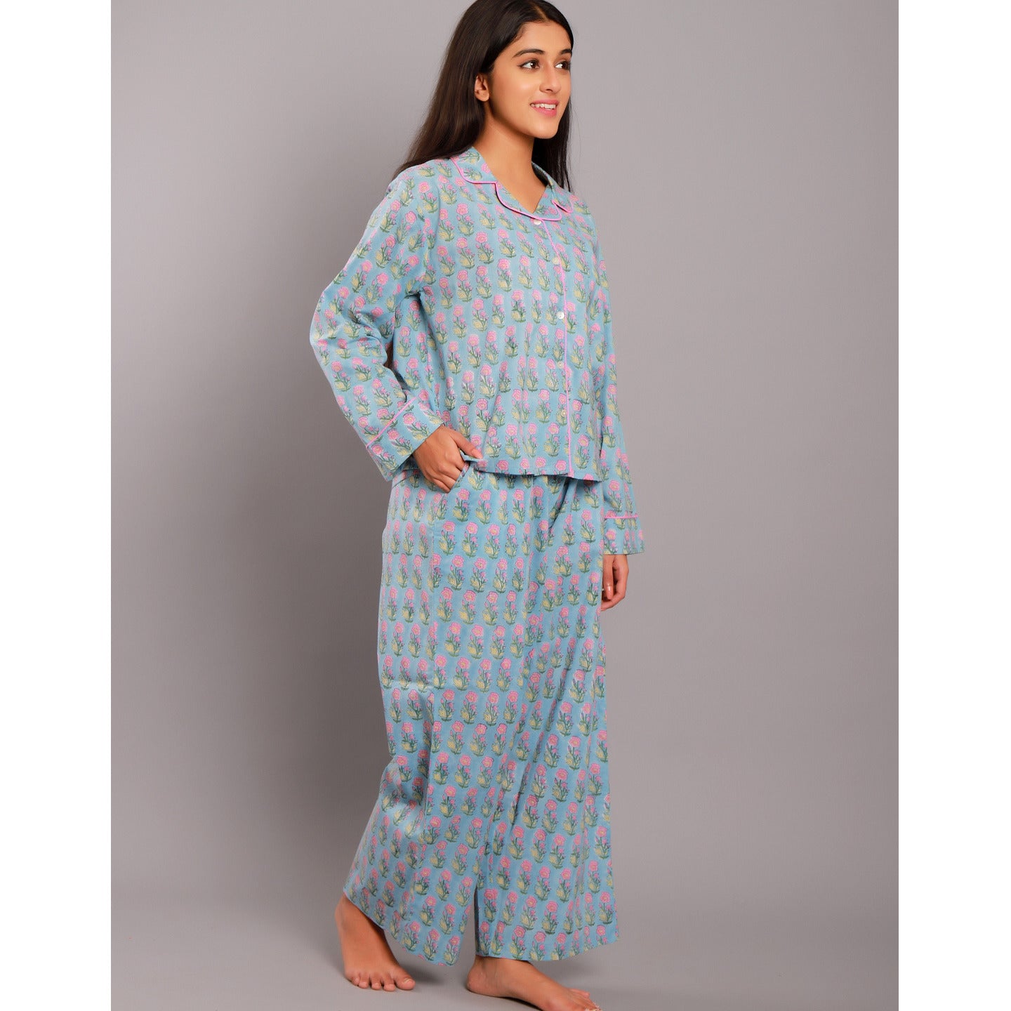 Women nightsuit Ethnic buti blue- pink