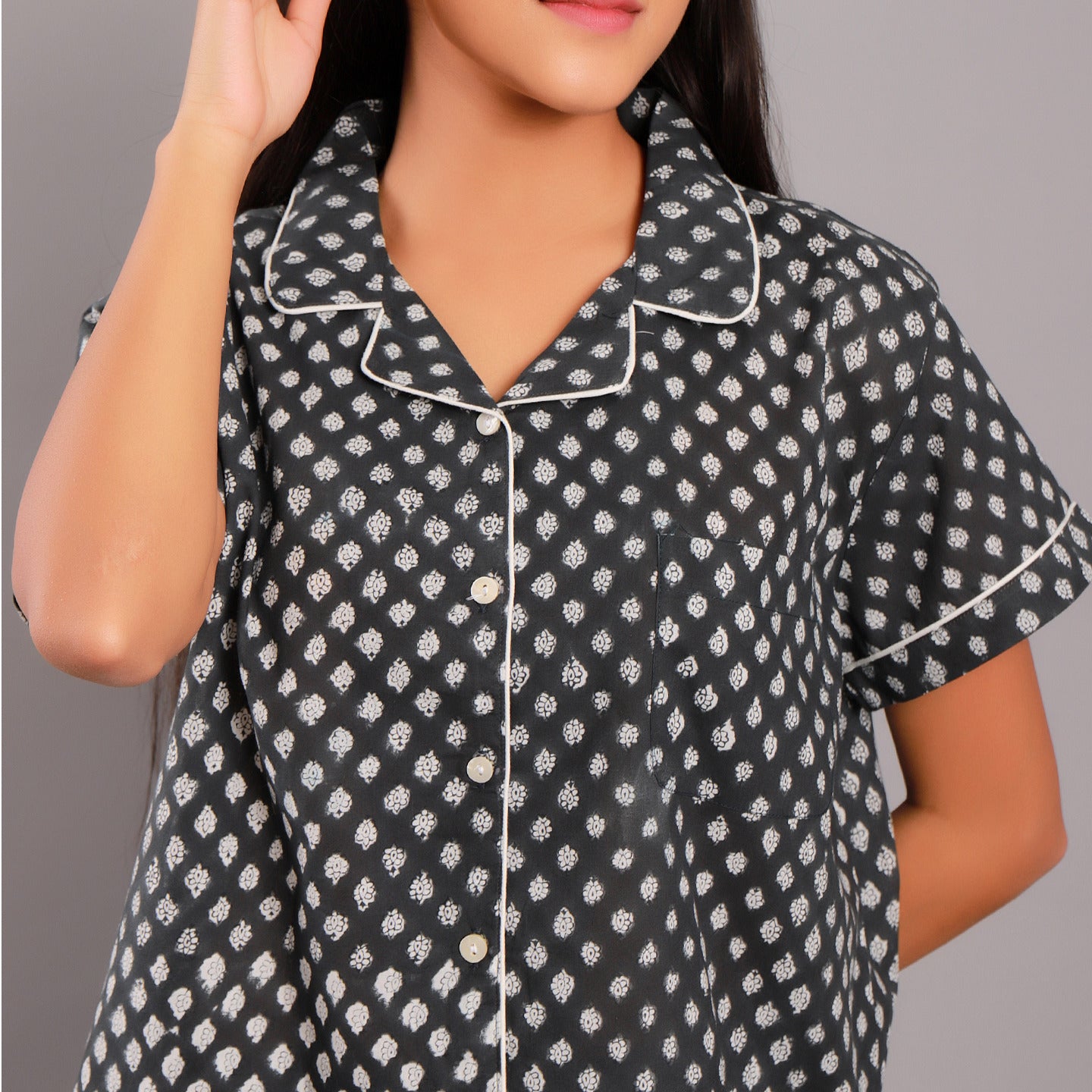 Nora Night Suit Capris Set Black