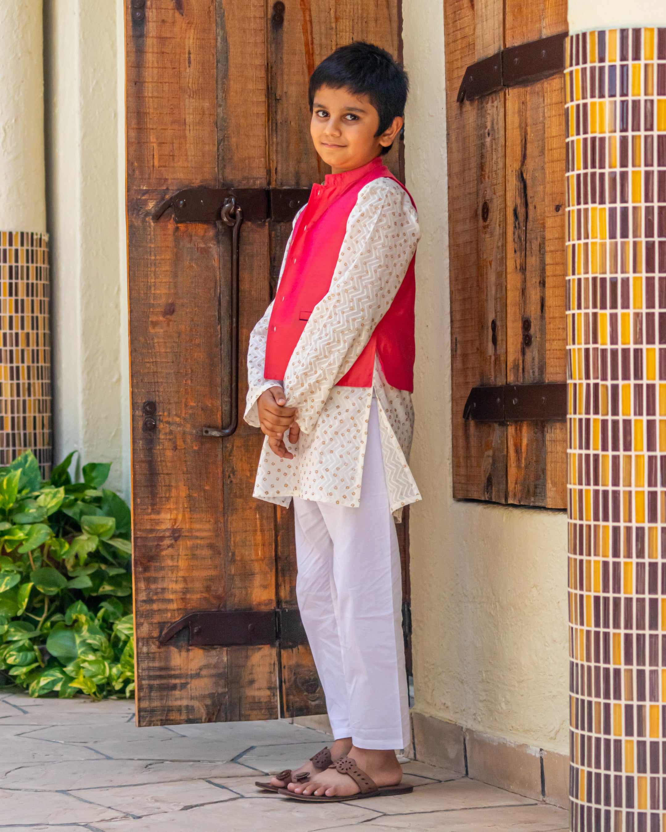 Boy's kurta jacket set White