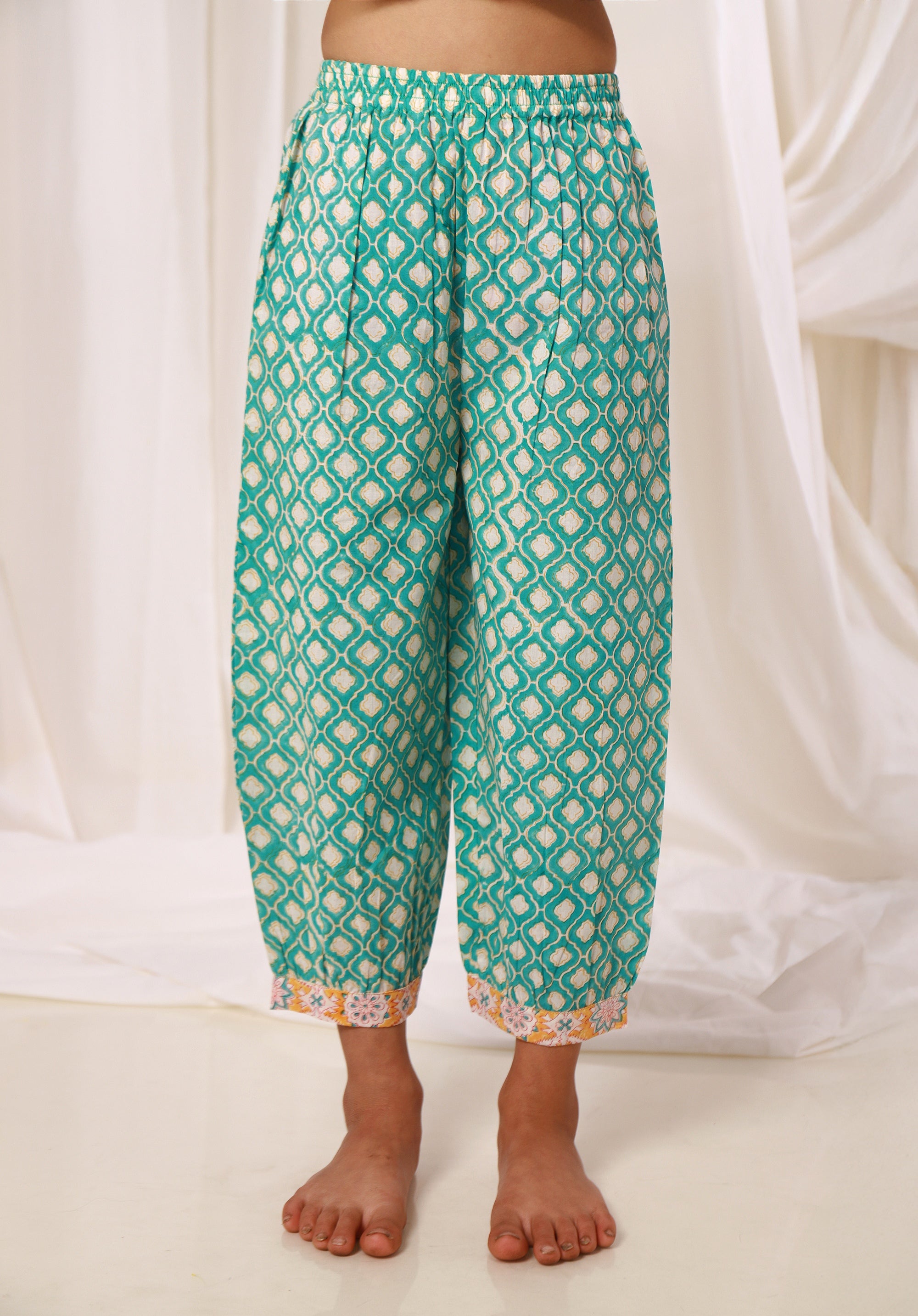 Girls Printed Kurta Set