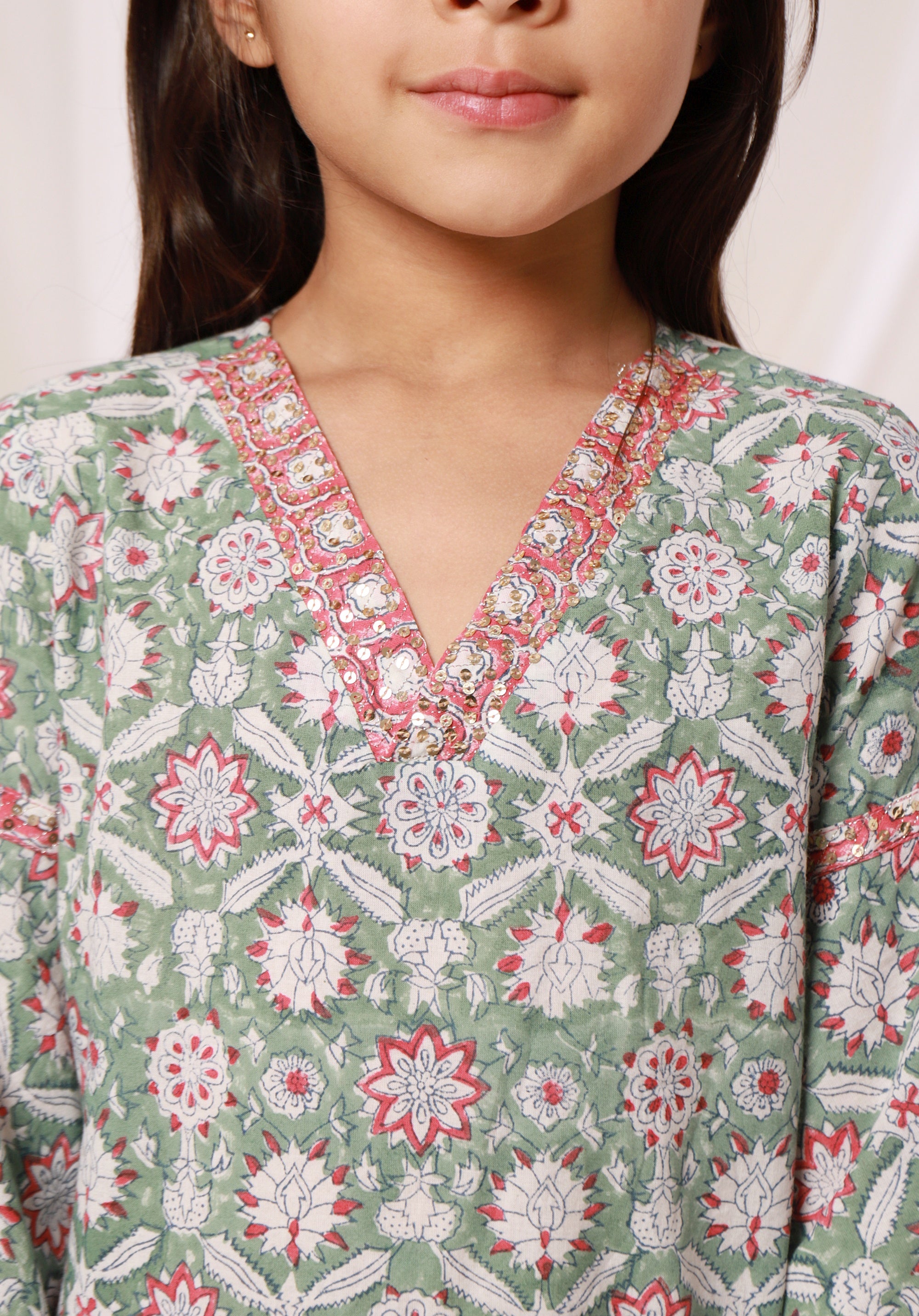 Girls Printed Kurta Set