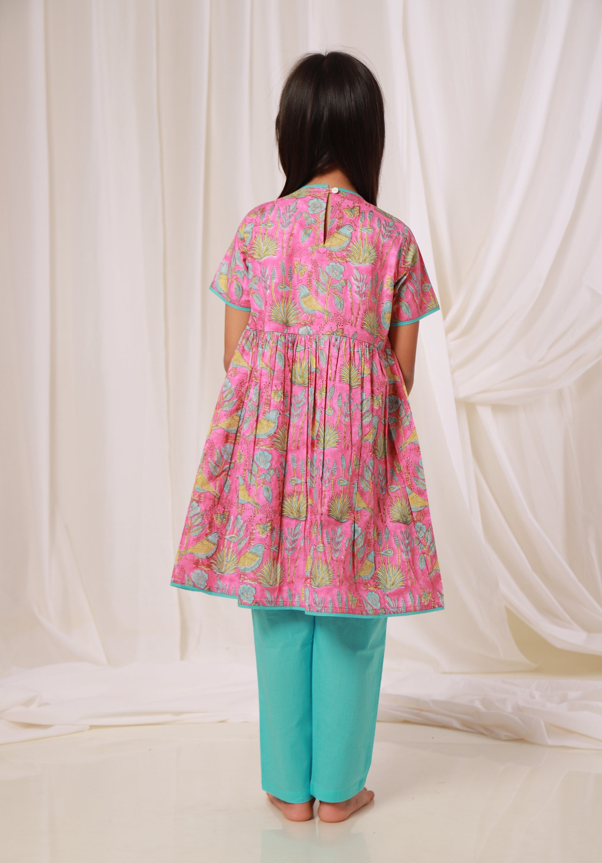 Girls Printed Kurta Set