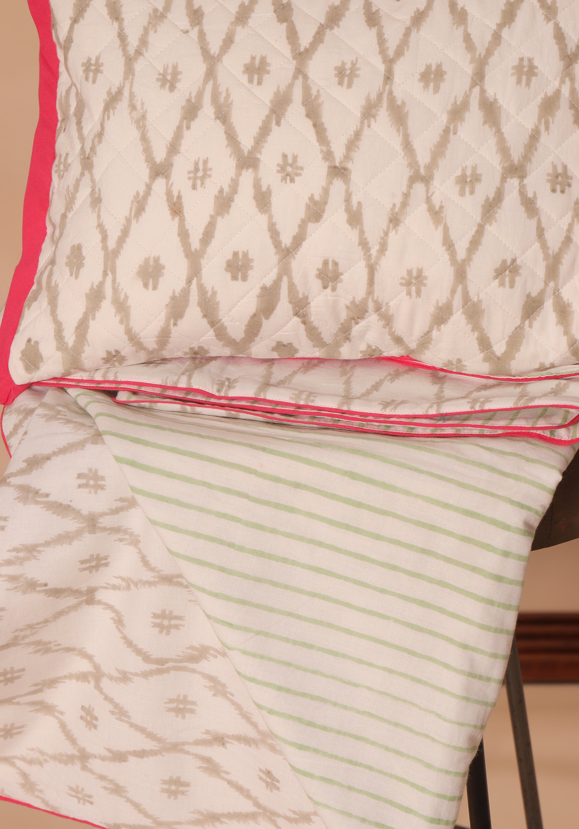 Ikkat Bedding Set Beige