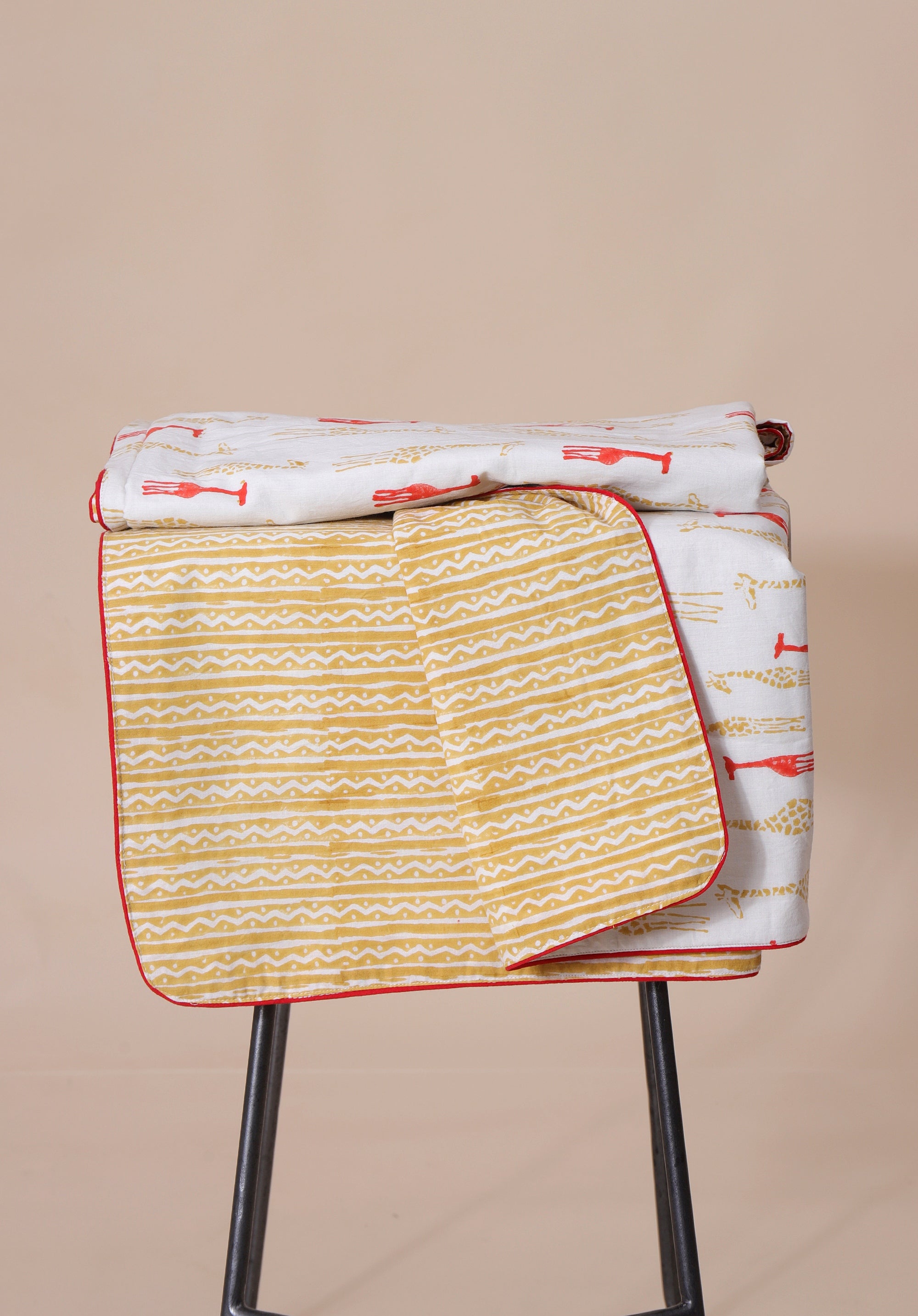 Giraffe Blanket Red