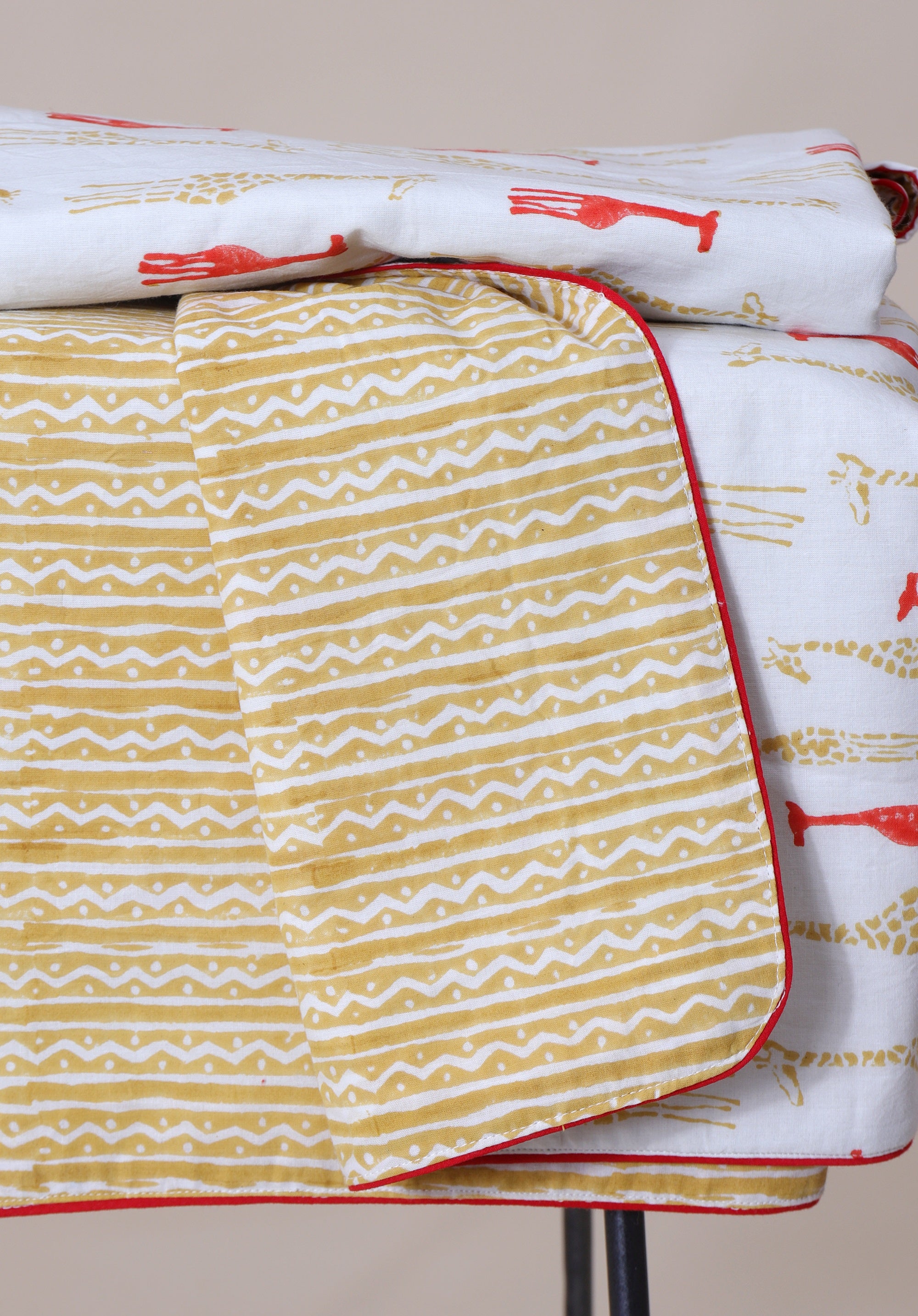 Giraffe Blanket Red