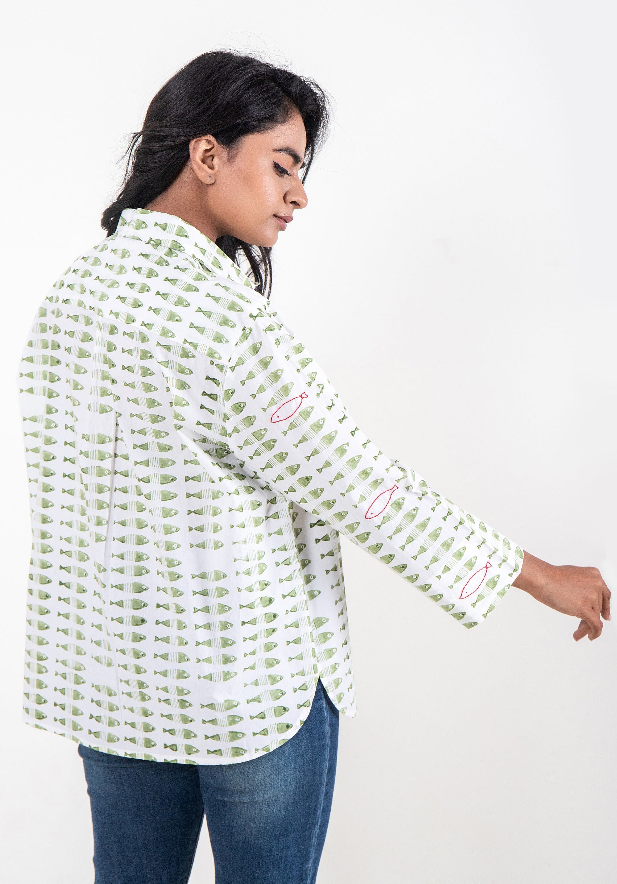 Women Block printed Piyu Oversized shirt Fish Green