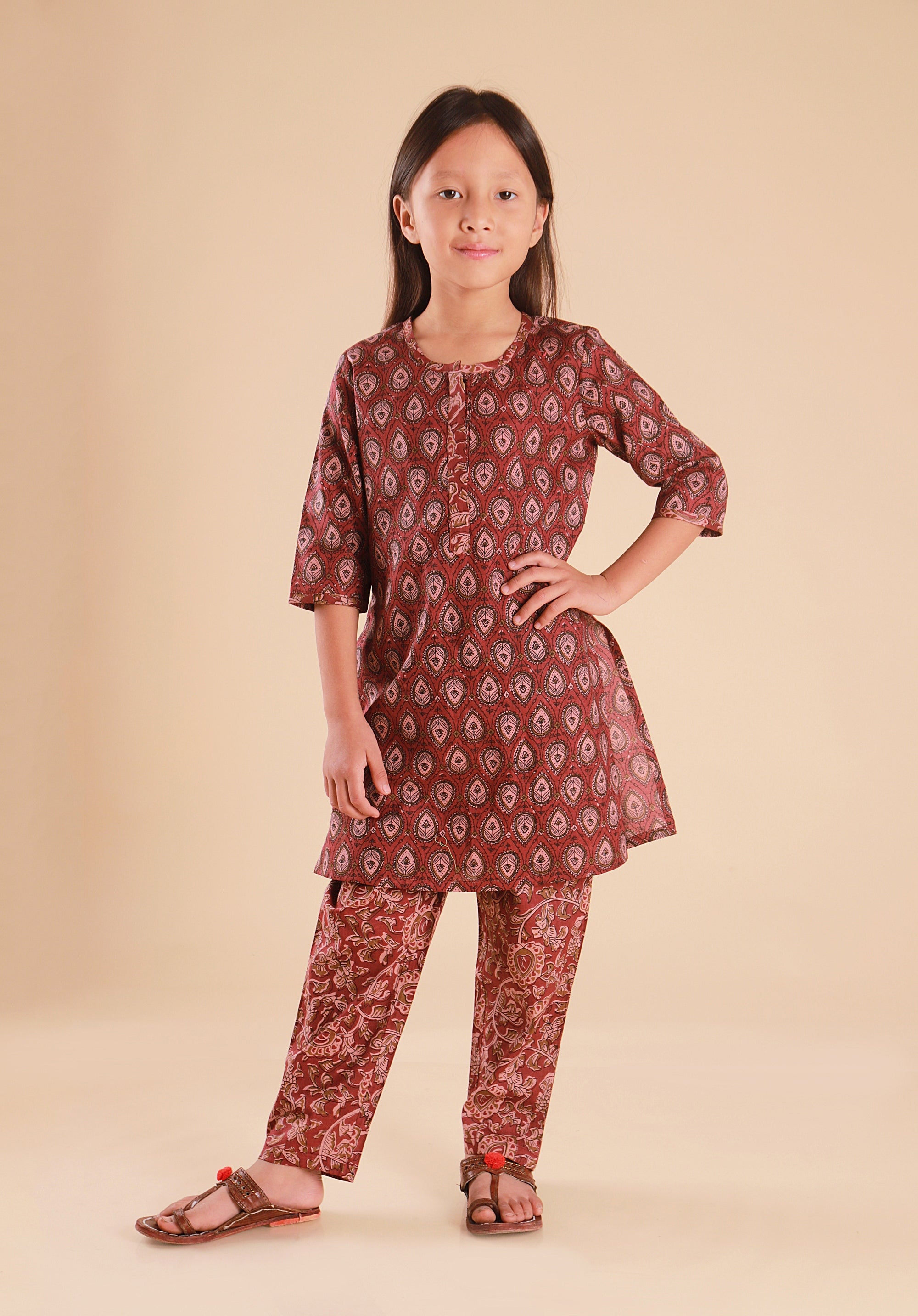 Girls Printed Kurta Set