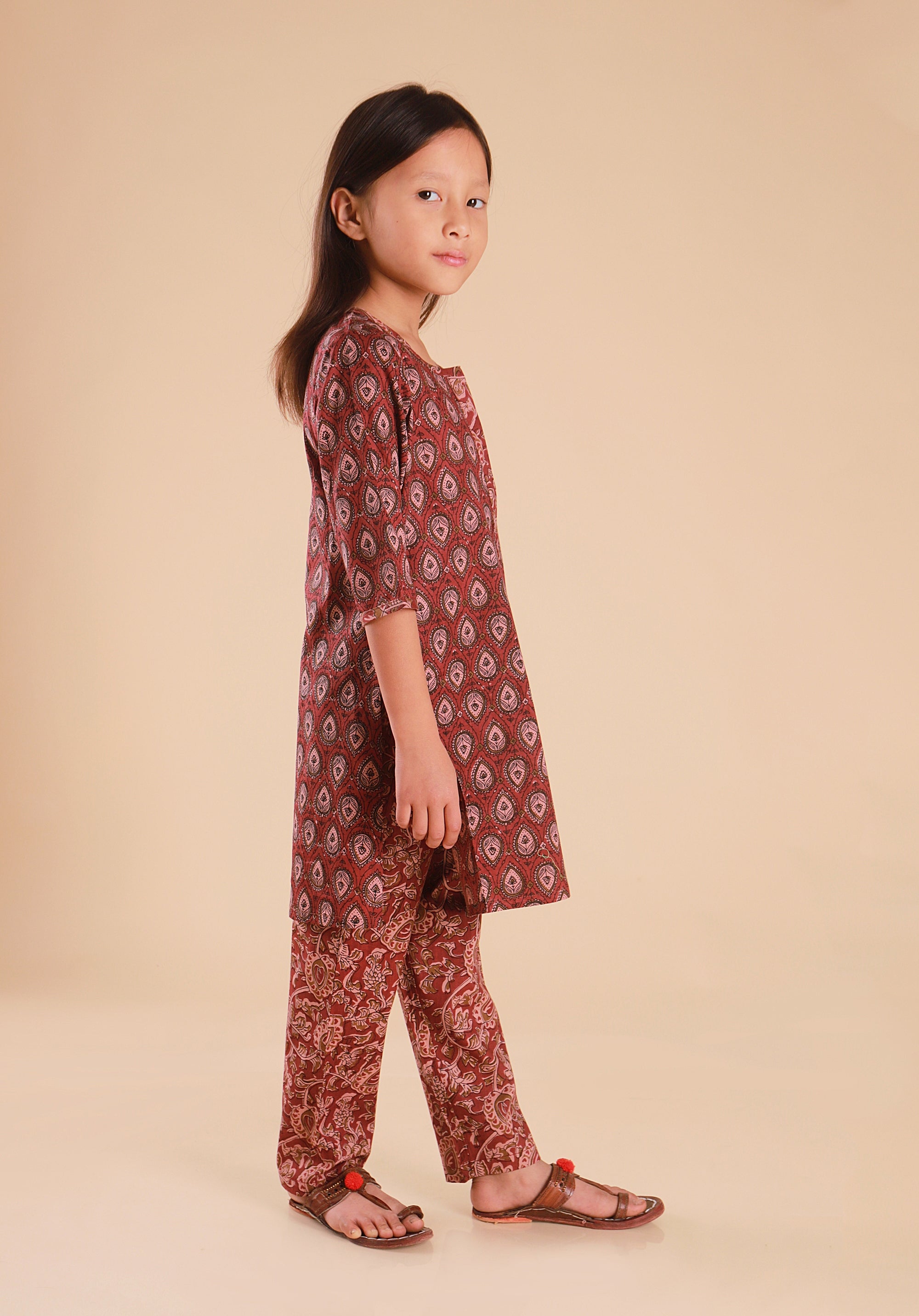 Girls Printed Kurta Set