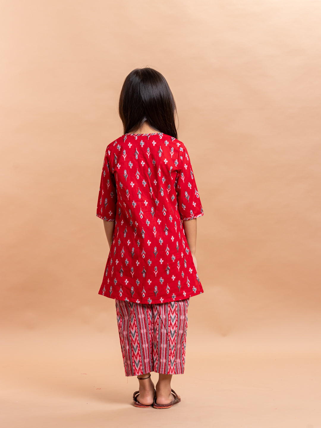 Girls Printed Kurta Set Ikkat Red