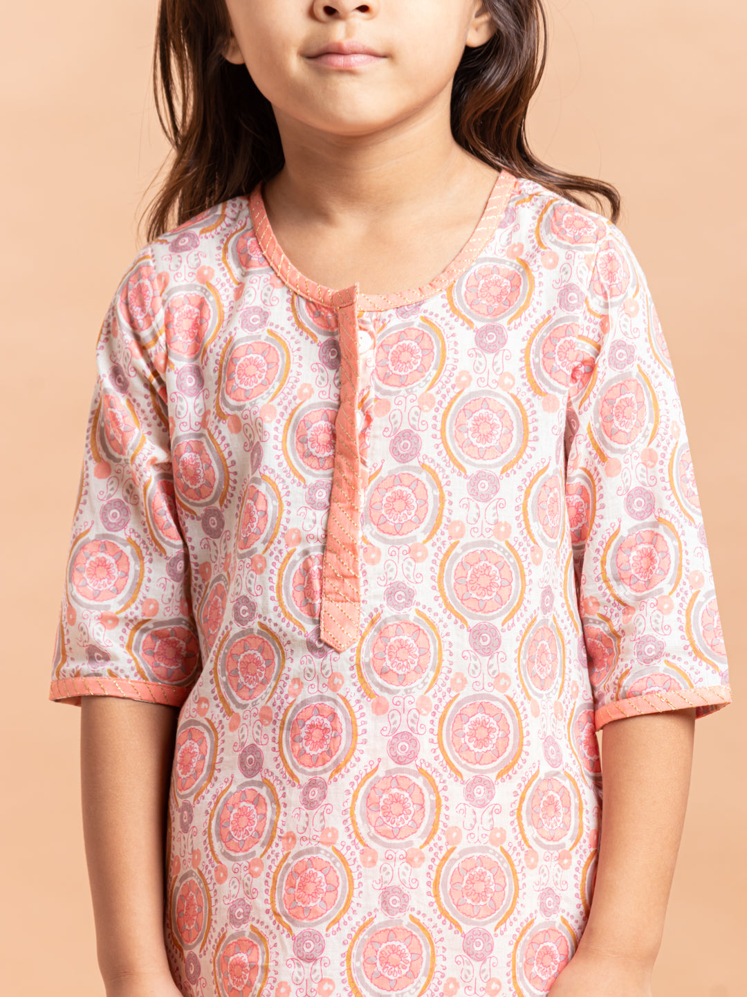 Girls Printed Kurta Set Buti Peach