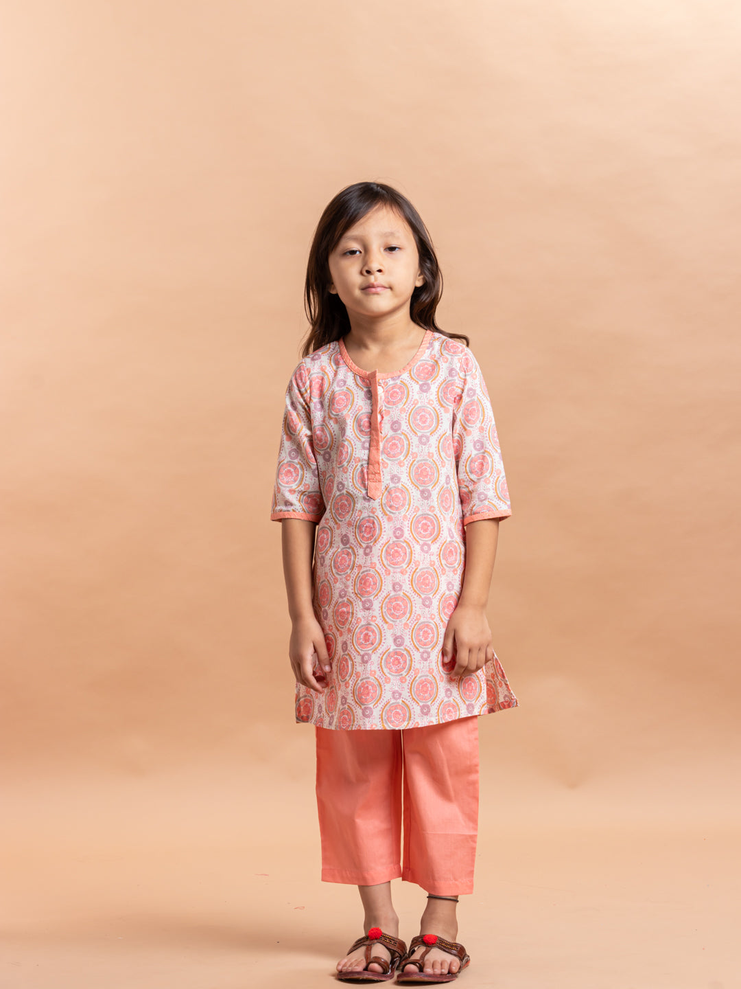 Girls Printed Kurta Set Buti Peach