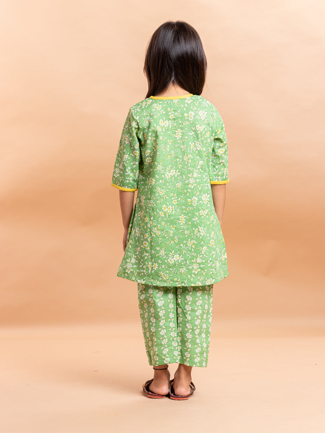 Girls Printed Kurta Set Ditsy Floral Green