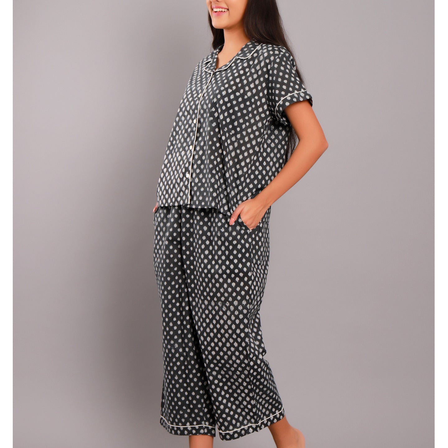 Nora Night Suit Capris Set Black