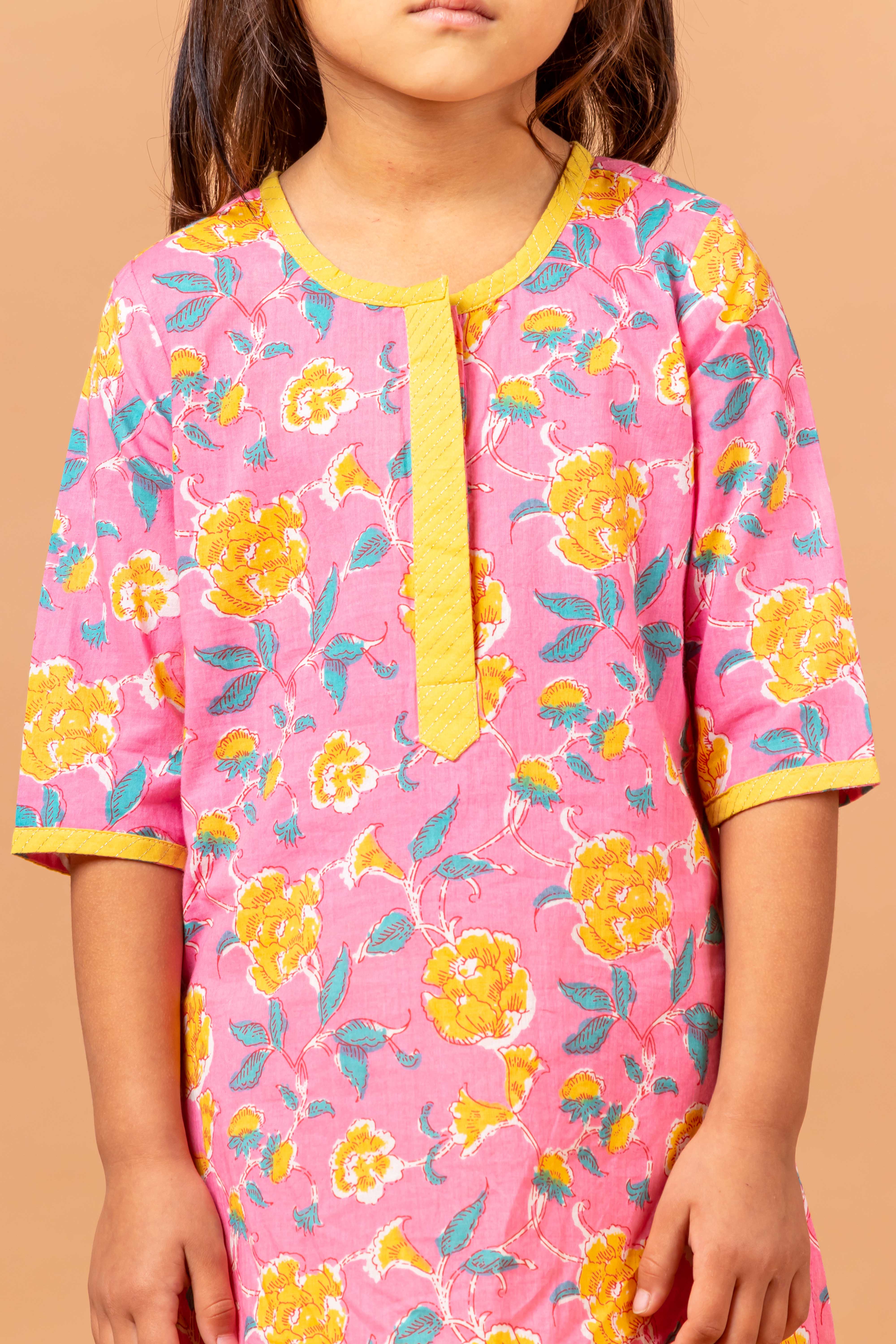 Girls Printed Kurta Set Floral Pink