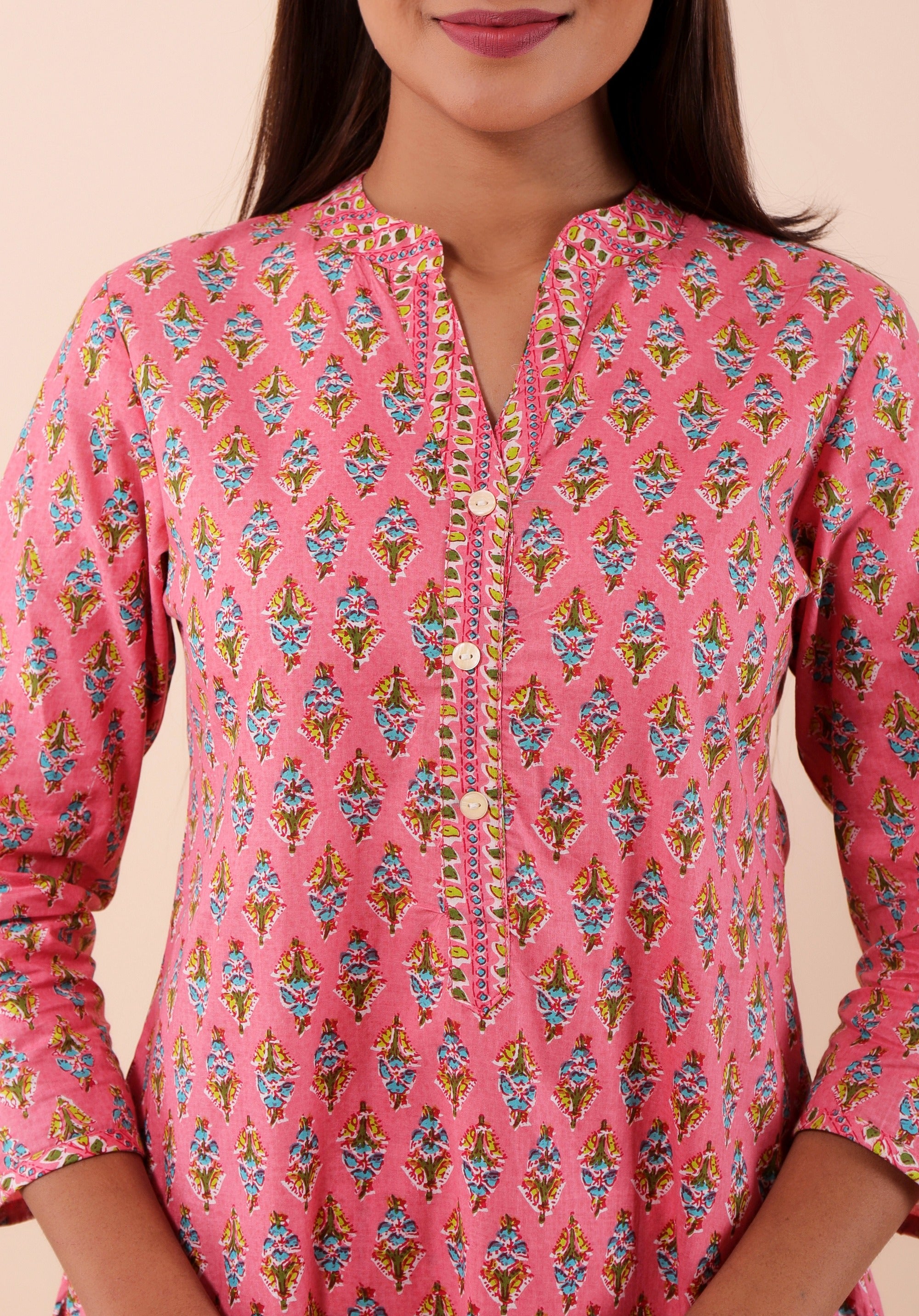 Women Kurta Set Buti Pink