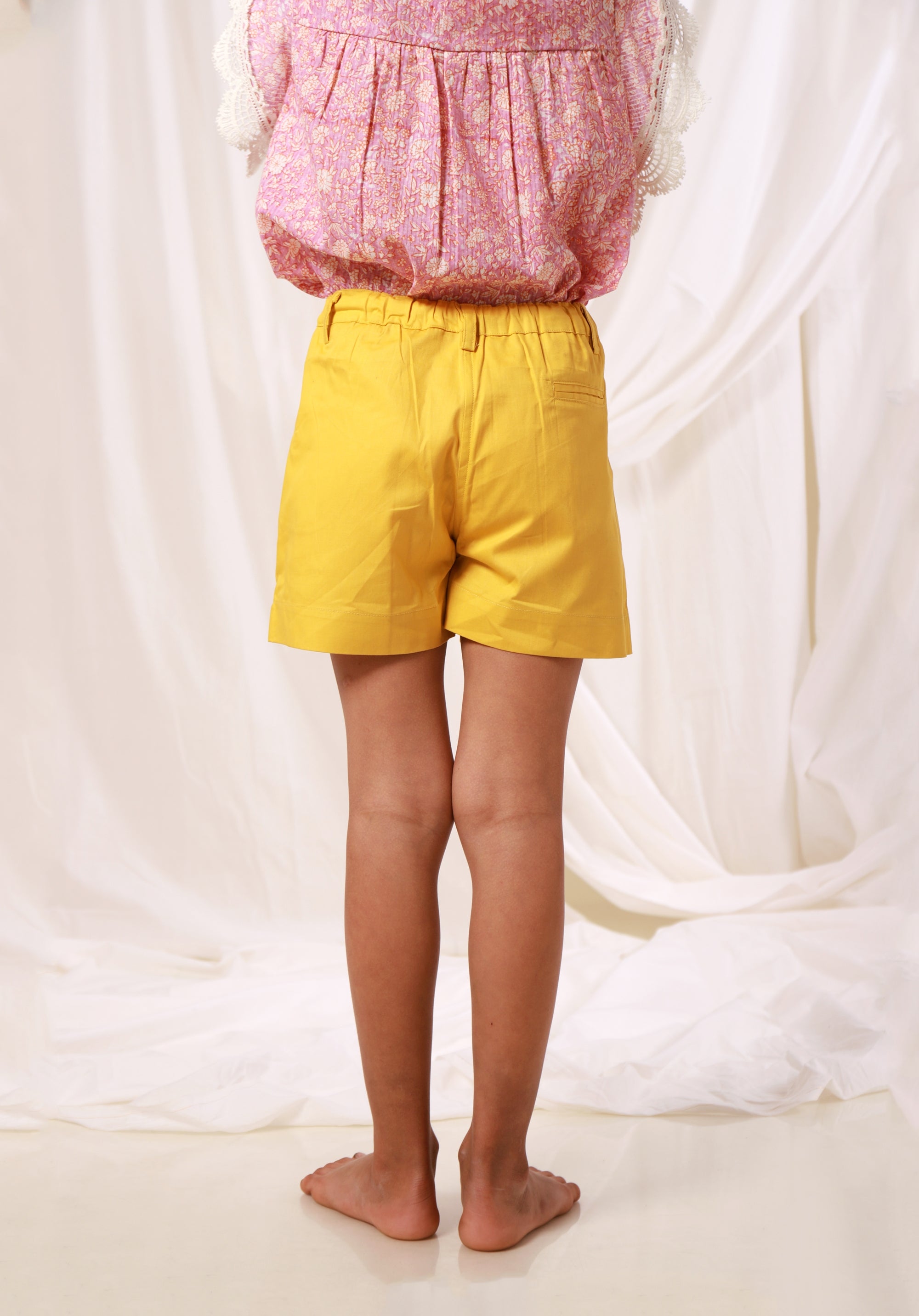 Girl's Cotton twill shorts Yellow