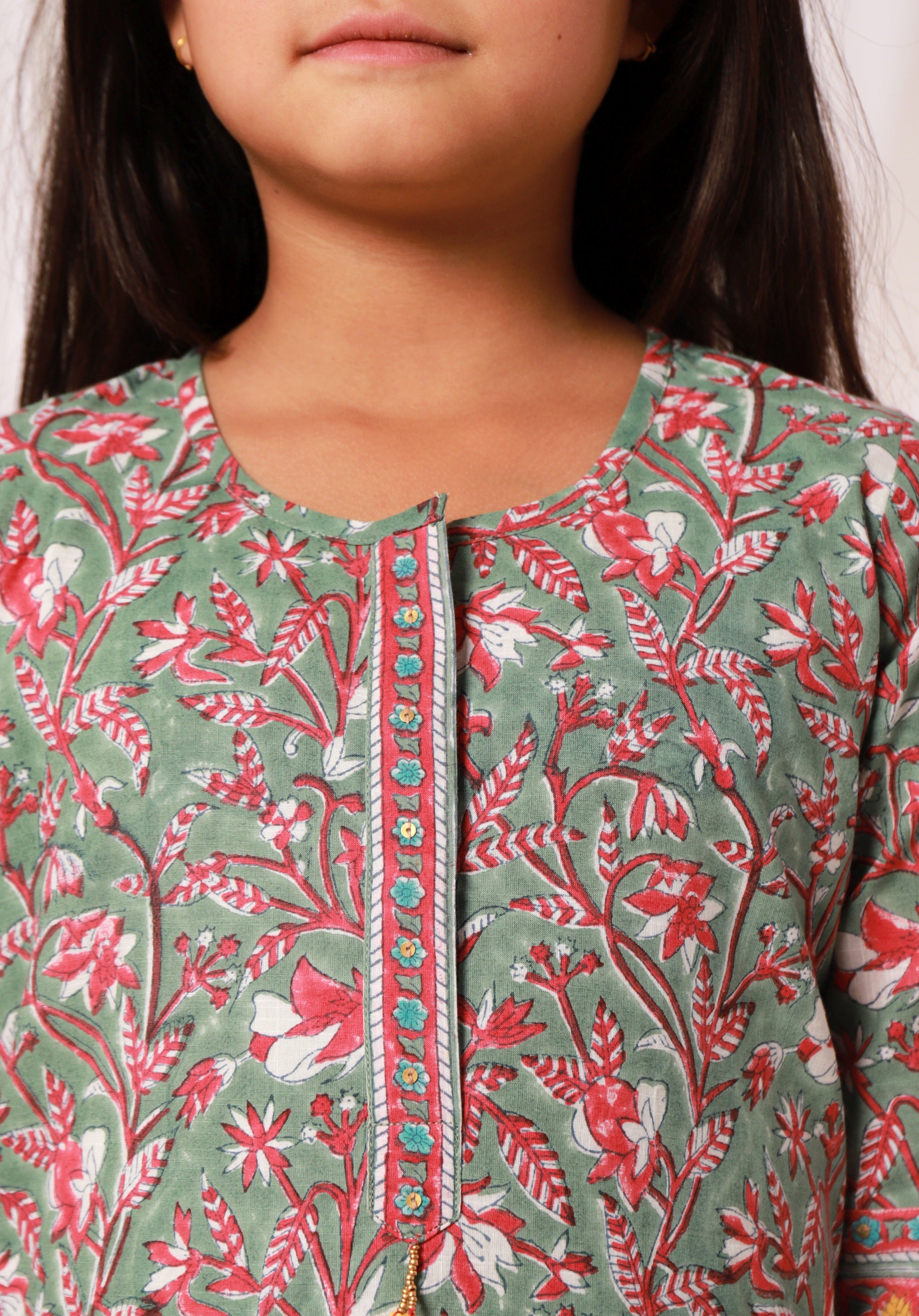 Girls Printed Kurta Set Jaal Red (Gulnar)