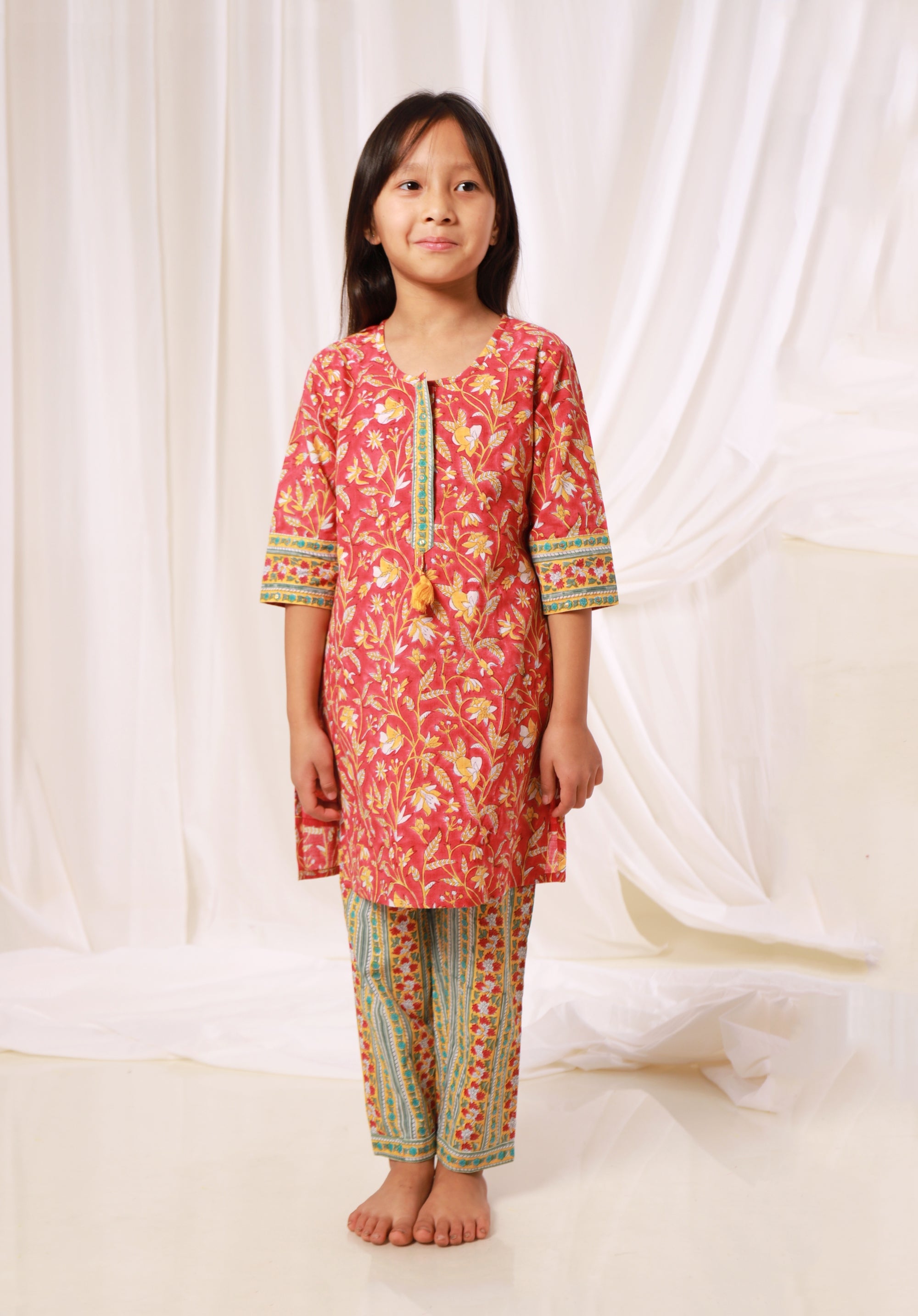 Girls Printed Kurta Set Jaal Red (Gulnar)