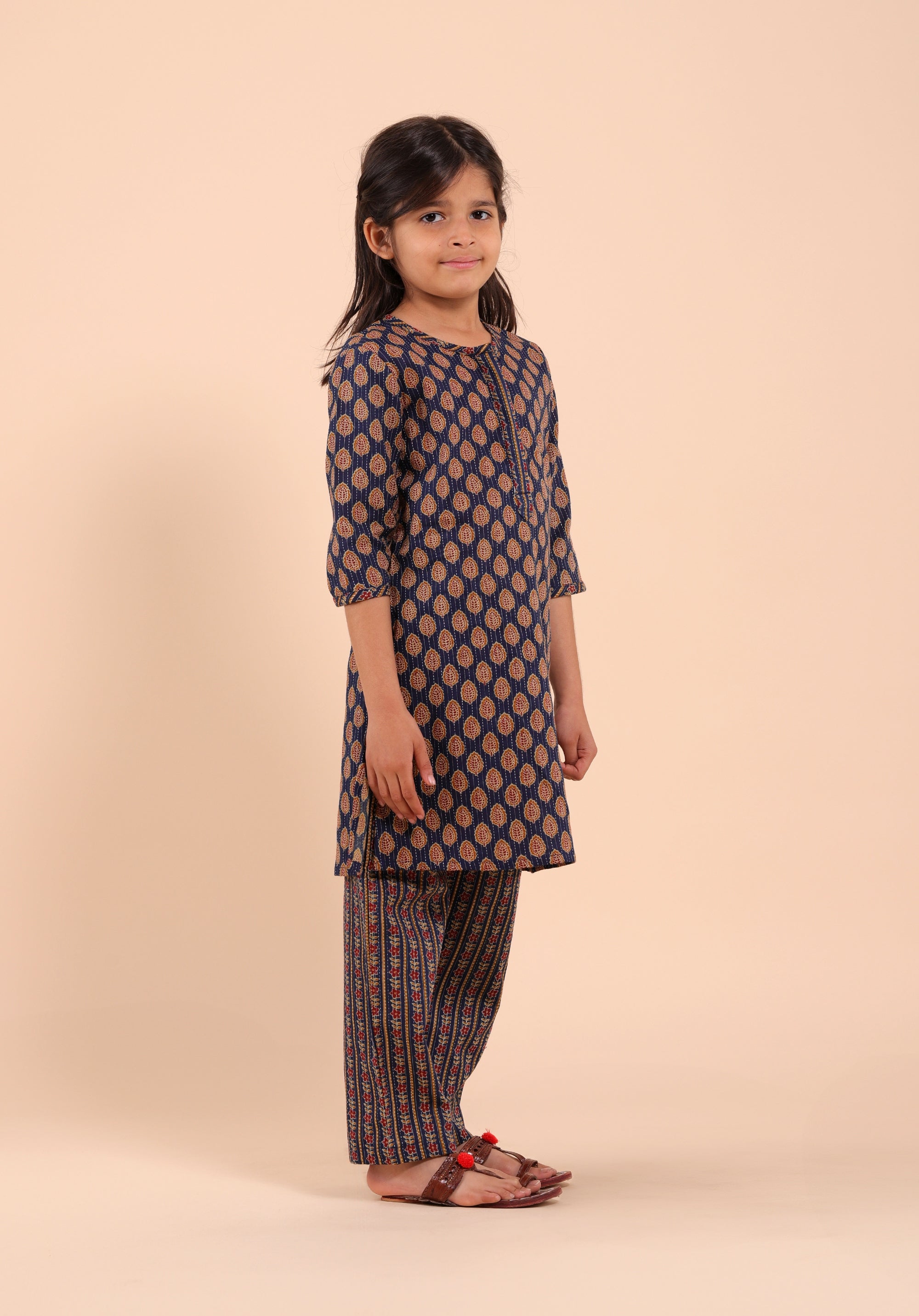 Girls Printed Kurta Set