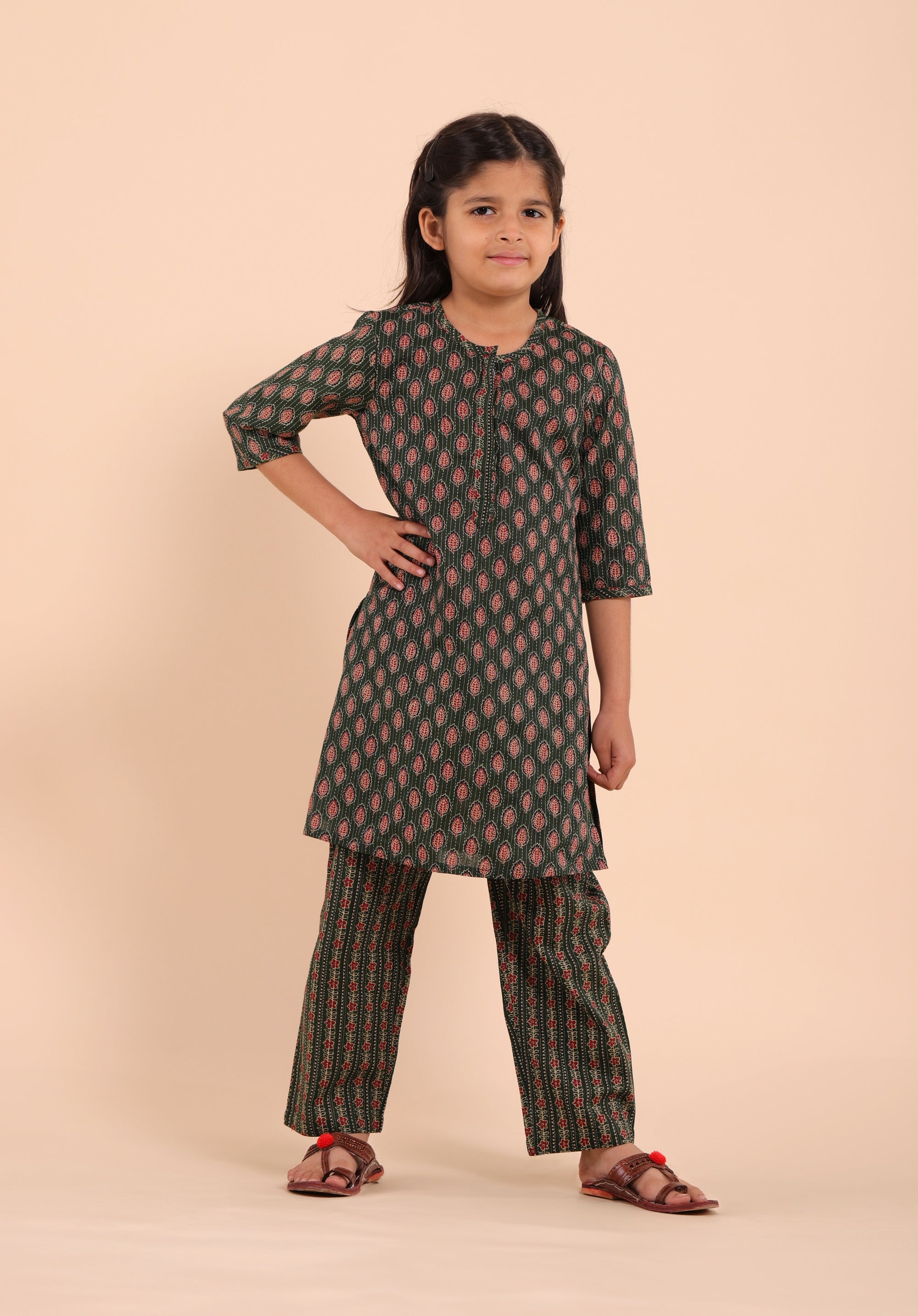 Girls Printed Kurta Set