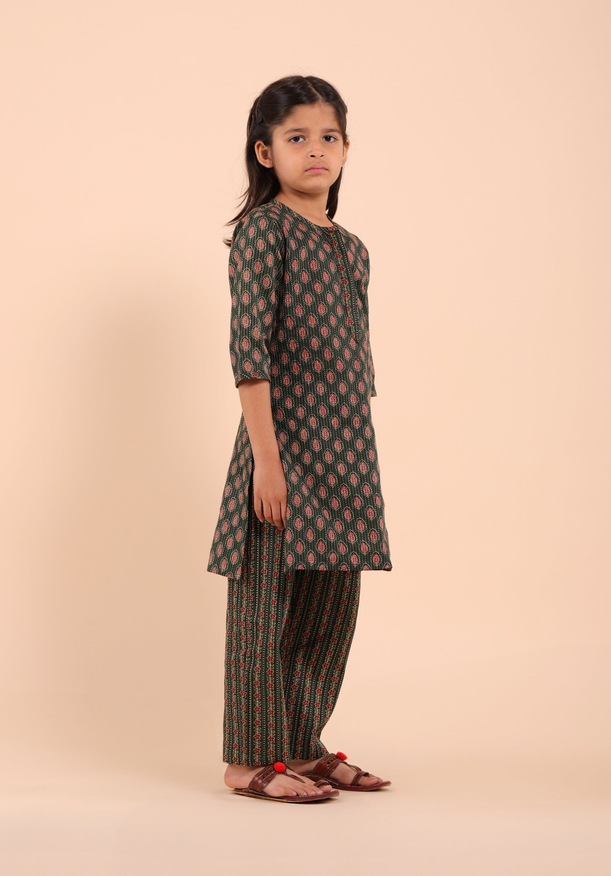 Girls Printed Kurta Set