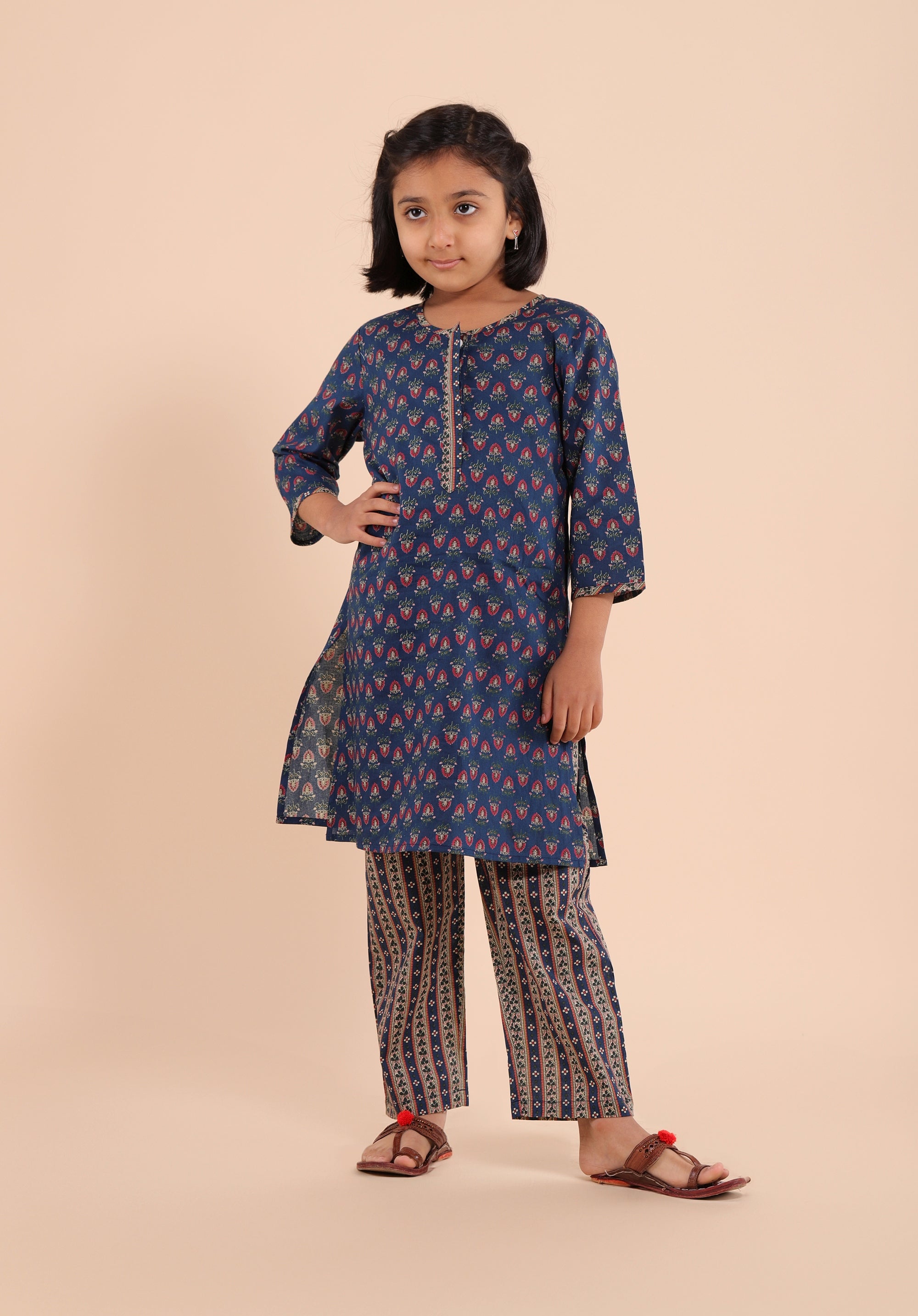 Girls Printed Kurta Set