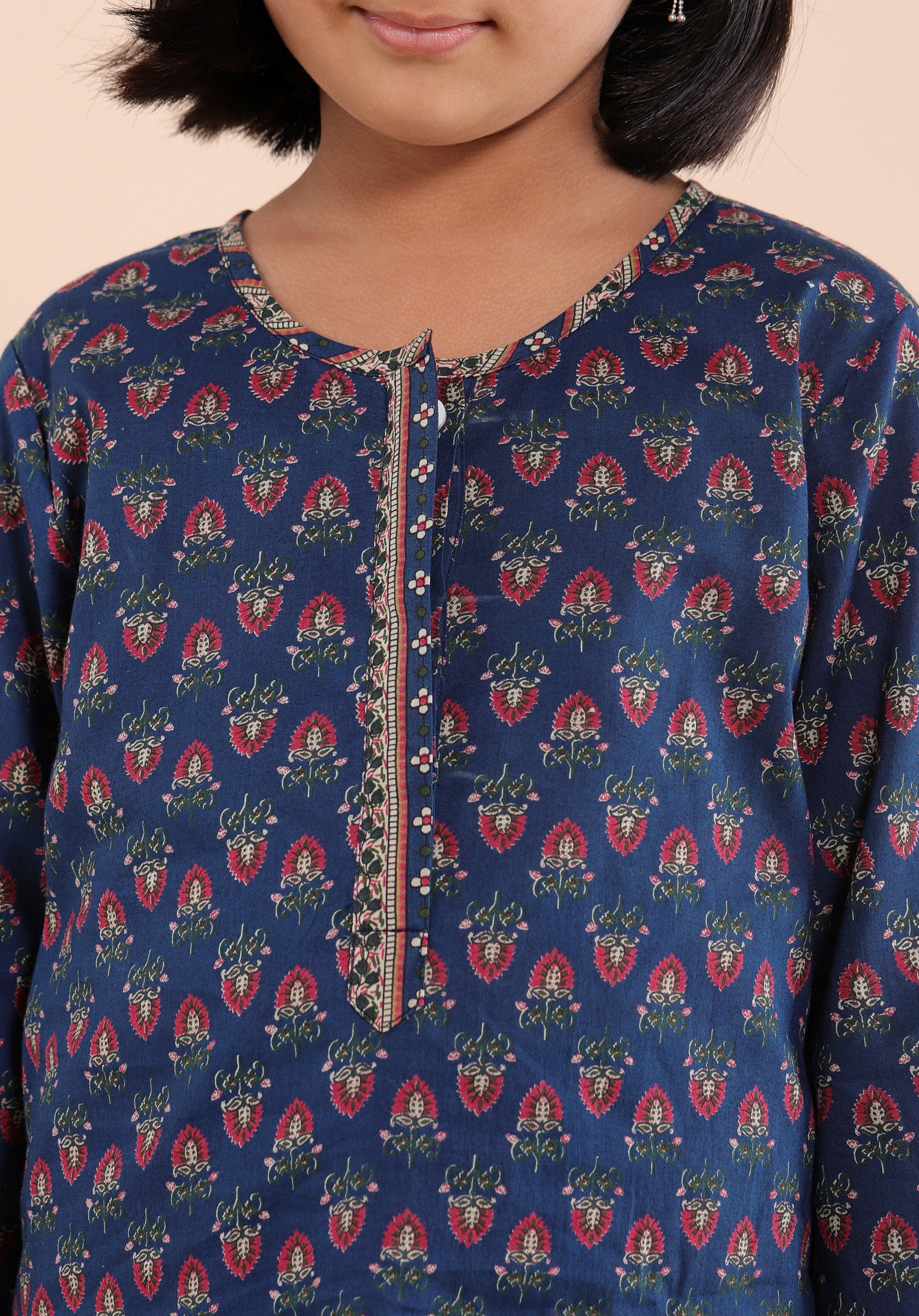 Girls Printed Kurta Set