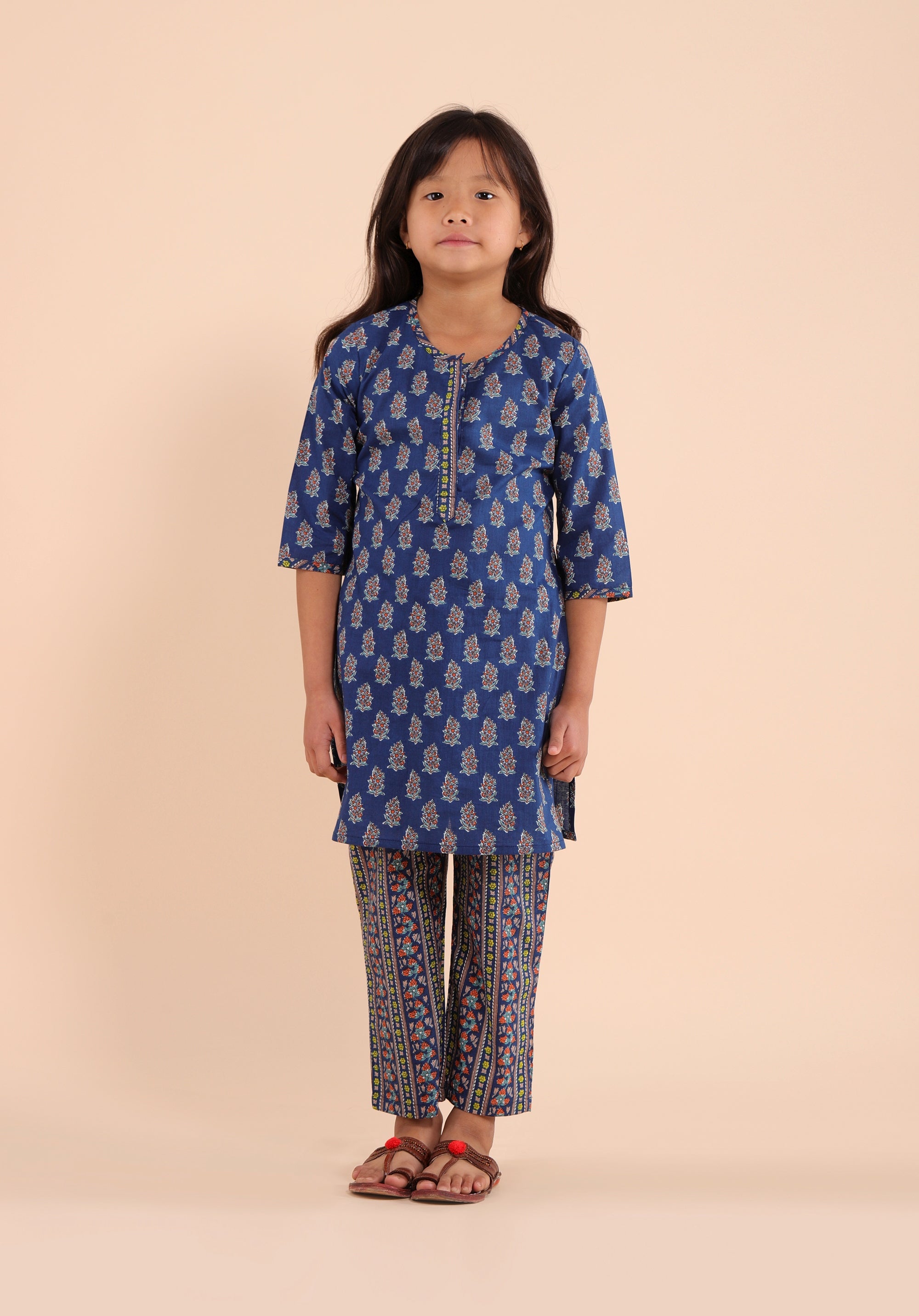 Girls Printed Kurta Set