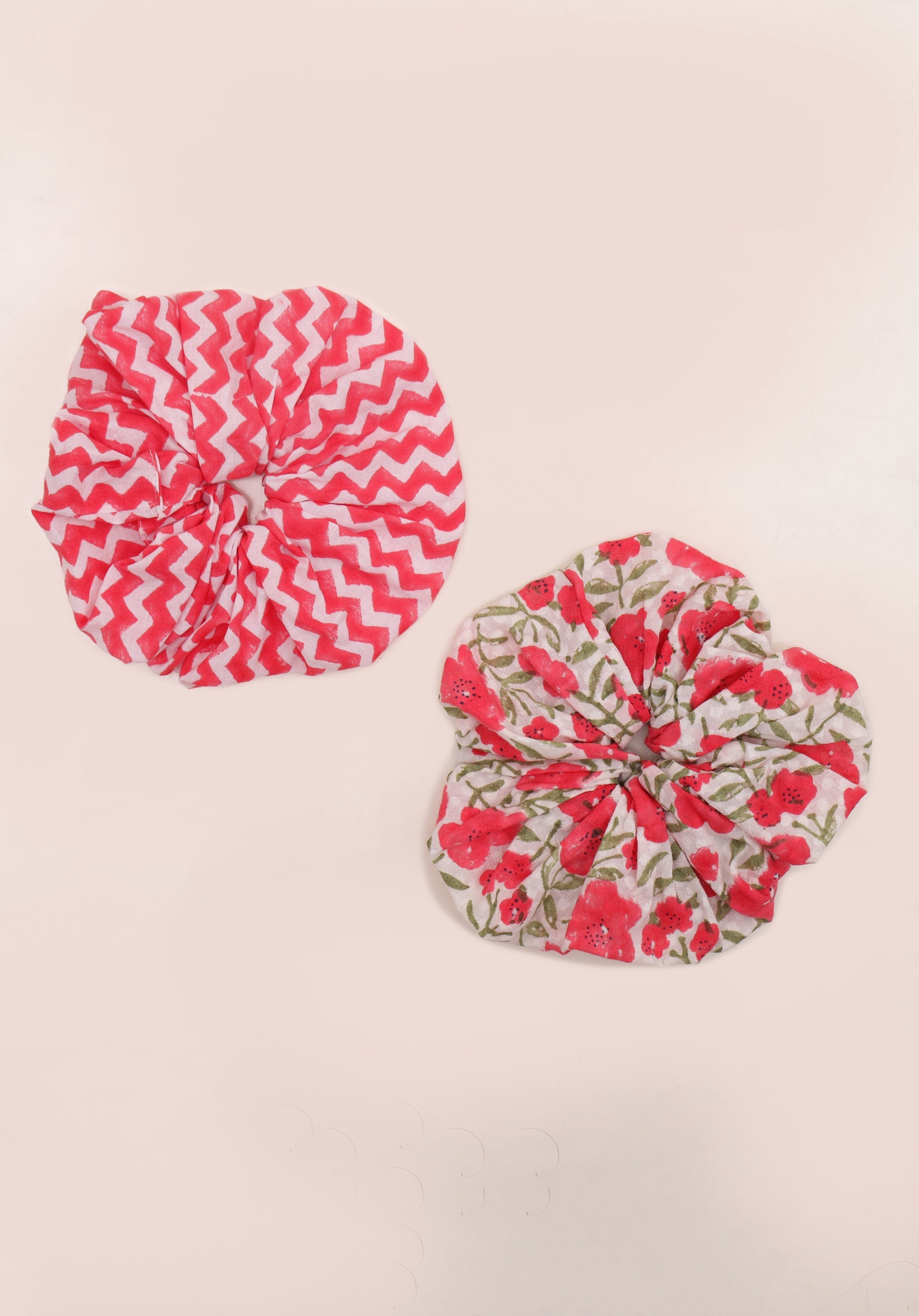 Set of 2 Scrunchie Floral Red