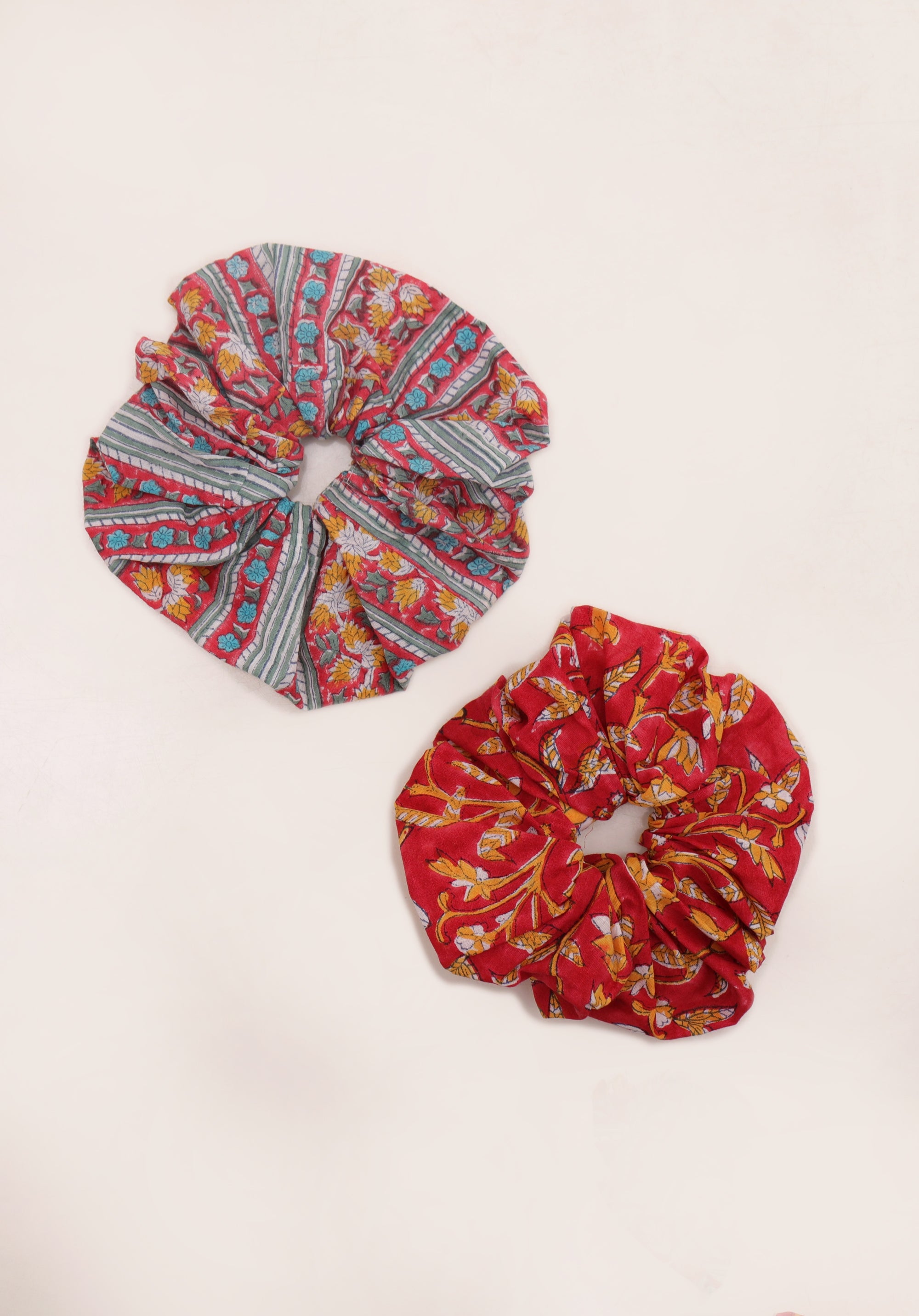 Set of 2 Scrunchie Ethnic Jaal Red