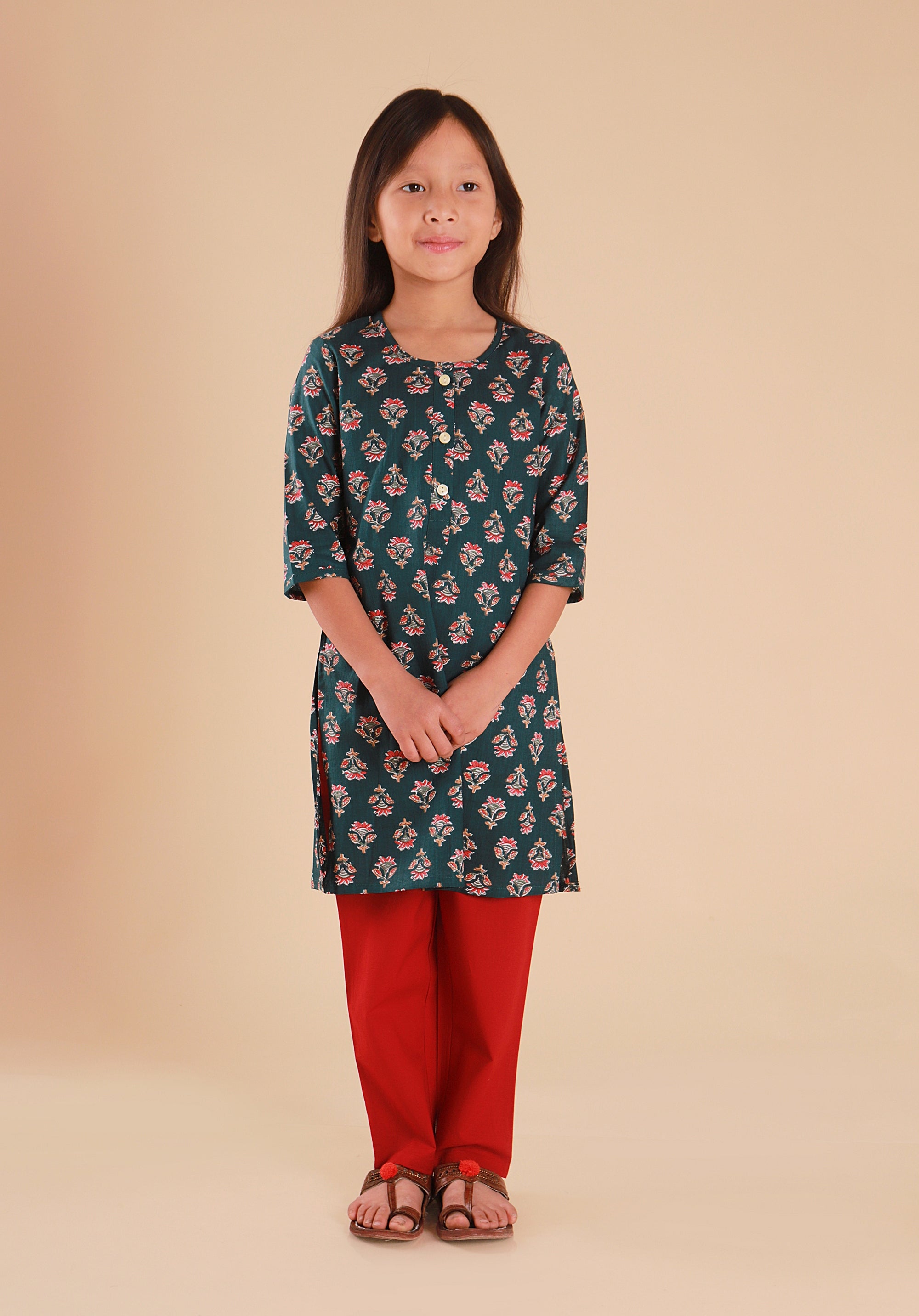 Girls Printed Kurta Set