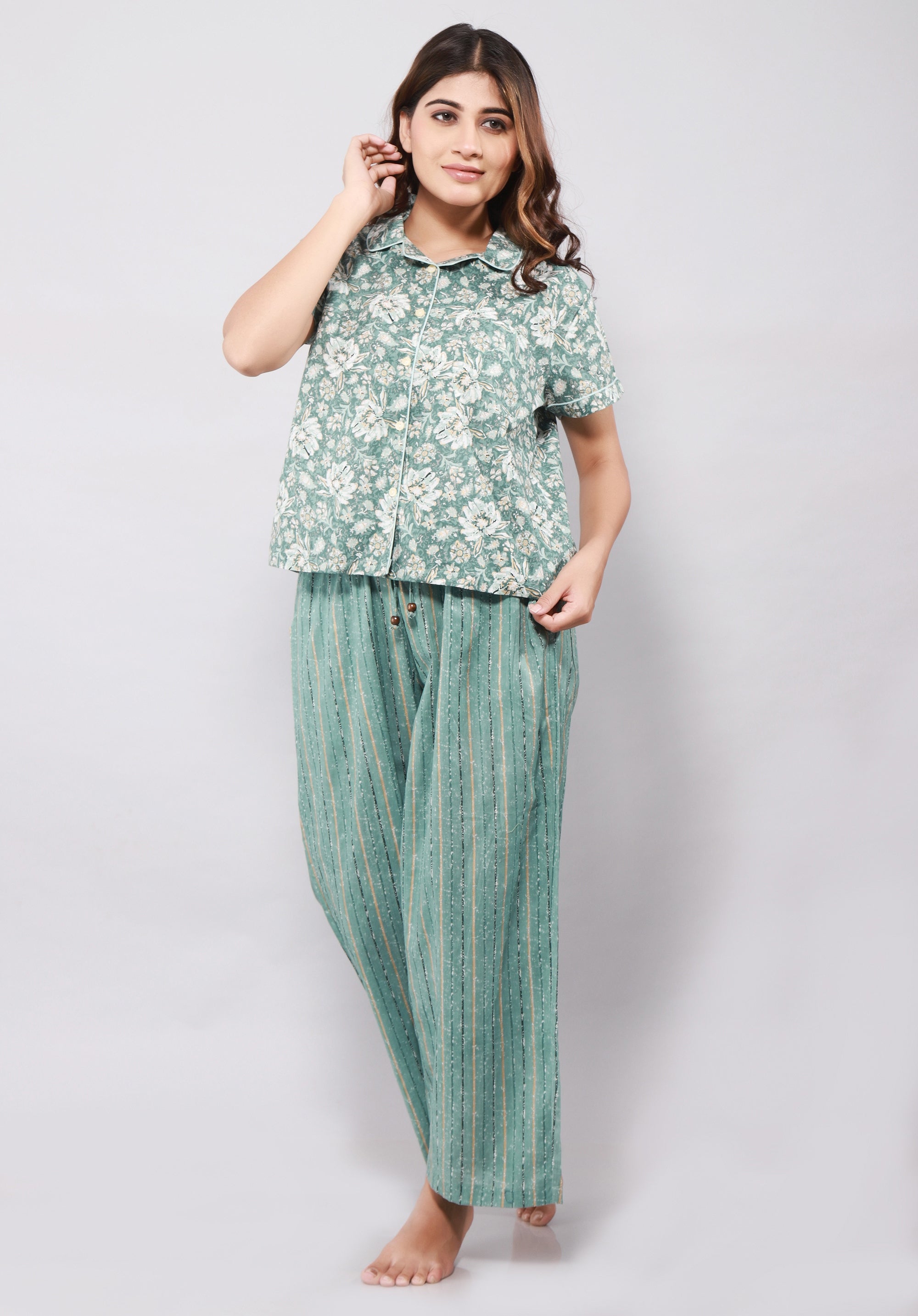 Women printed nightsuit