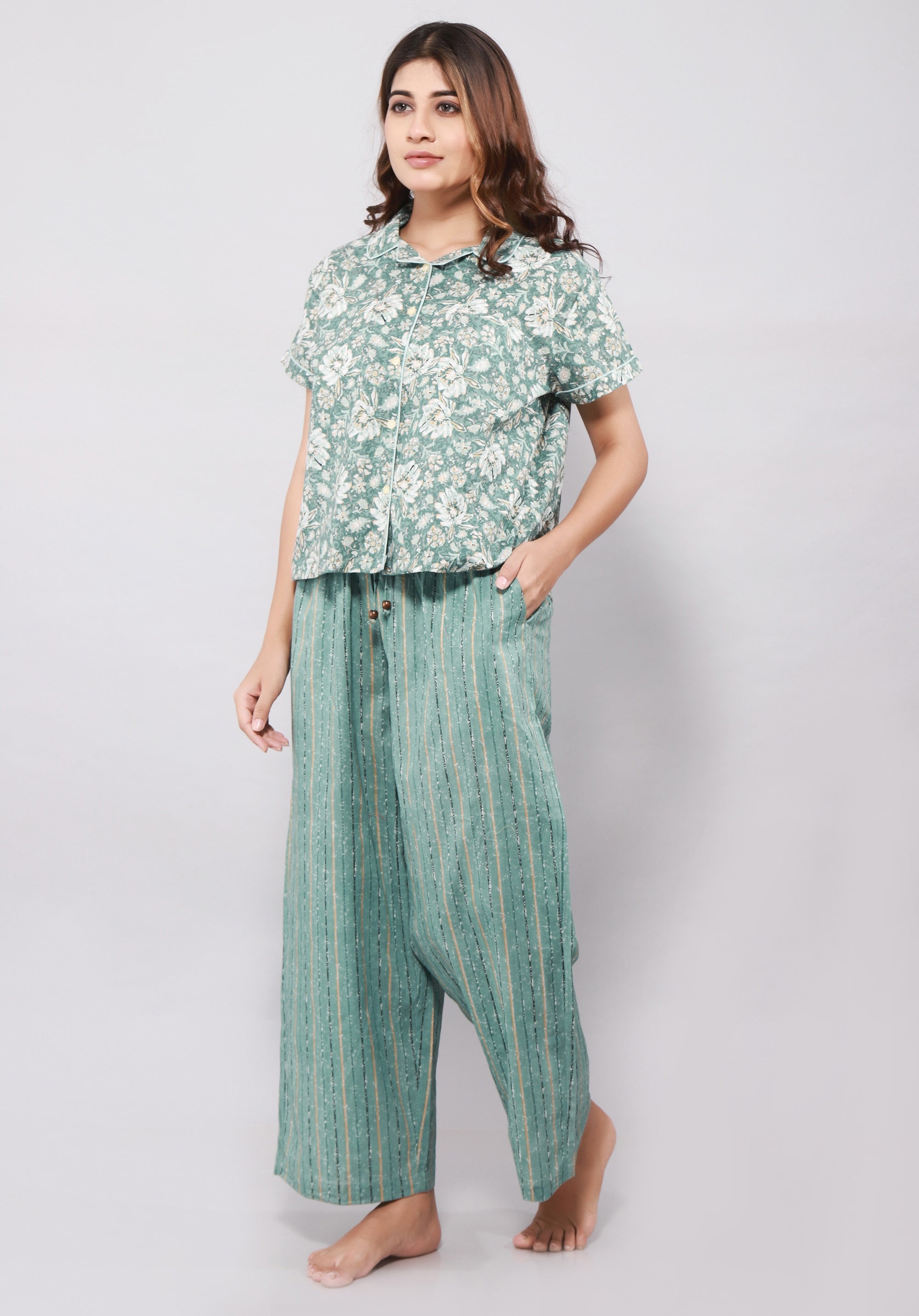 Women printed nightsuit