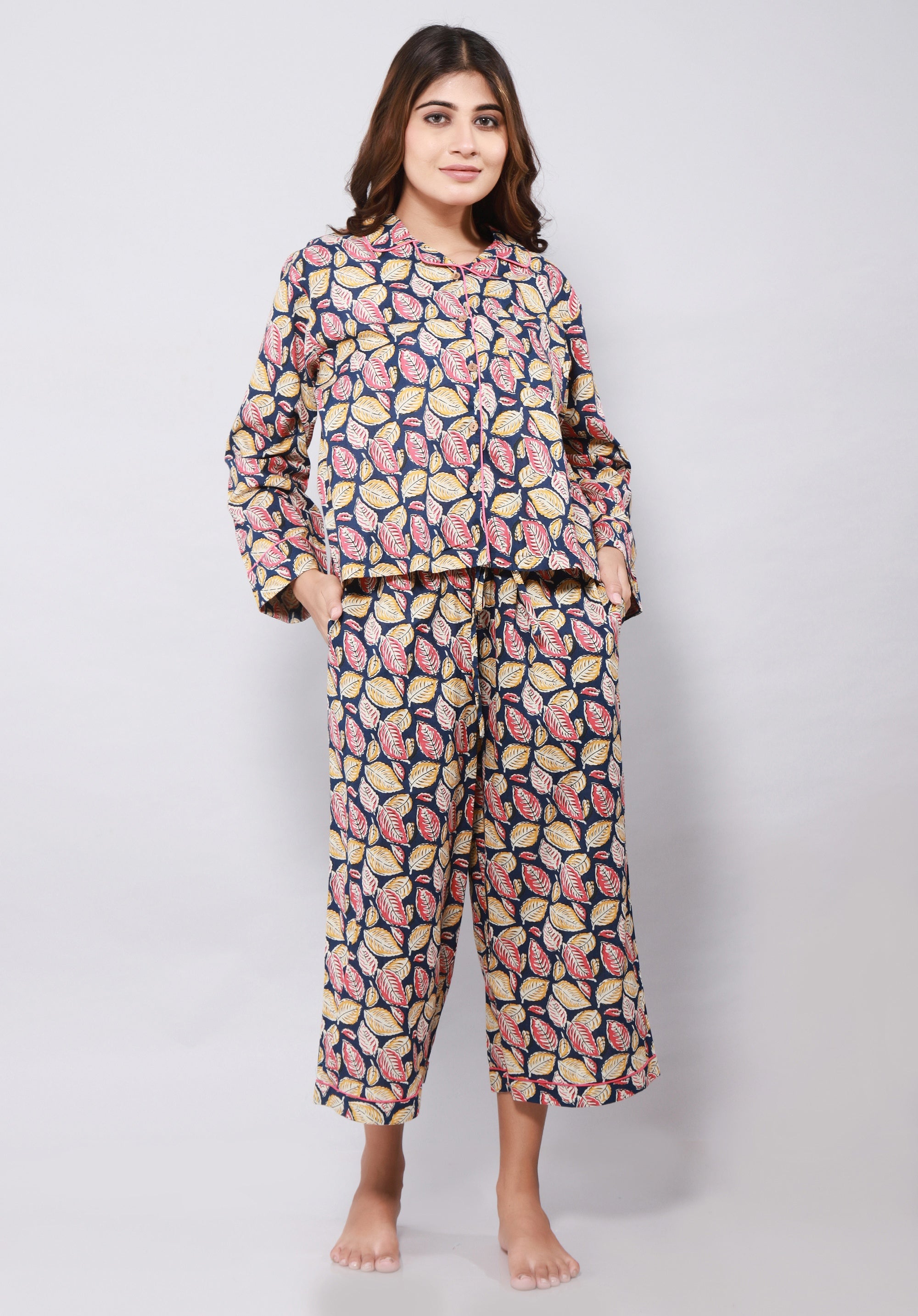 Women printed nightsuit