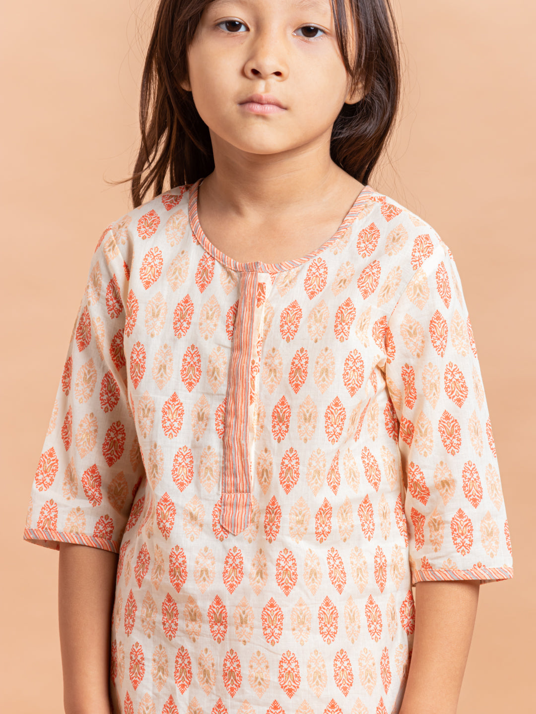 Girls Printed Kurta Set Beige Buti