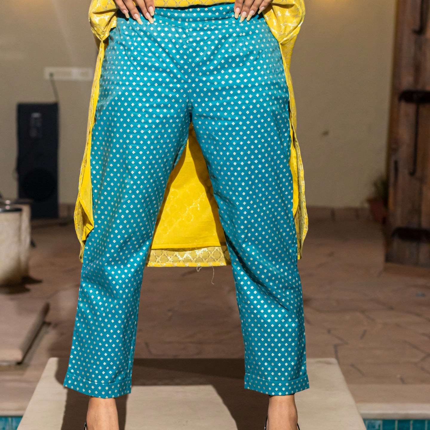 Women Jaquard Kurta pants set Yellow- Blue