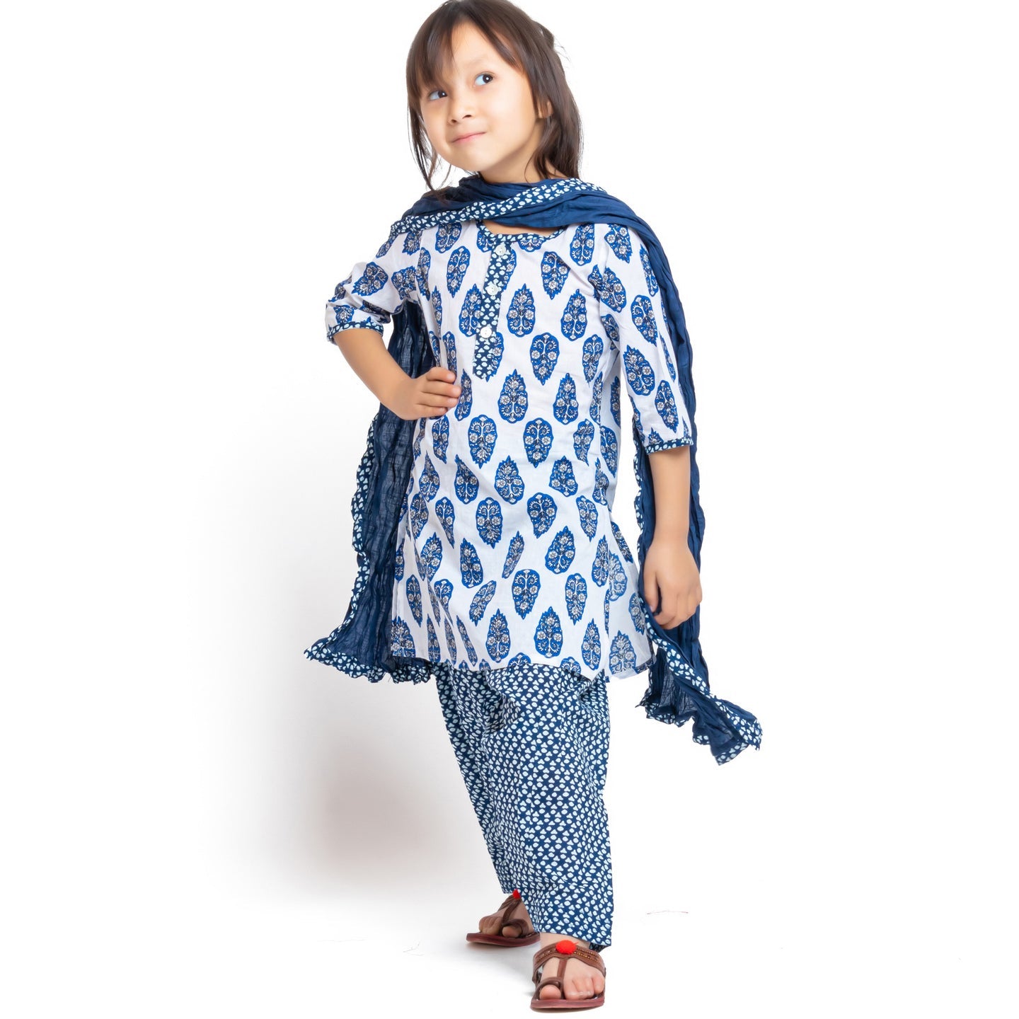 Luna Buti Kurta Set with dupatta